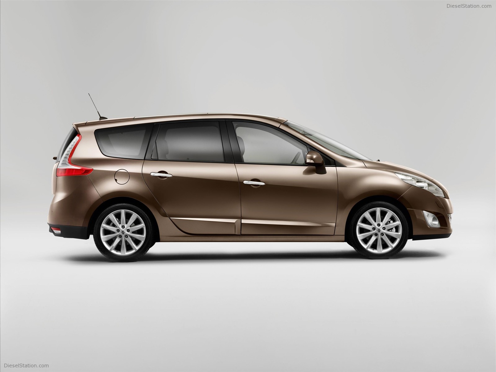 2010 New Renault Grand Scenic