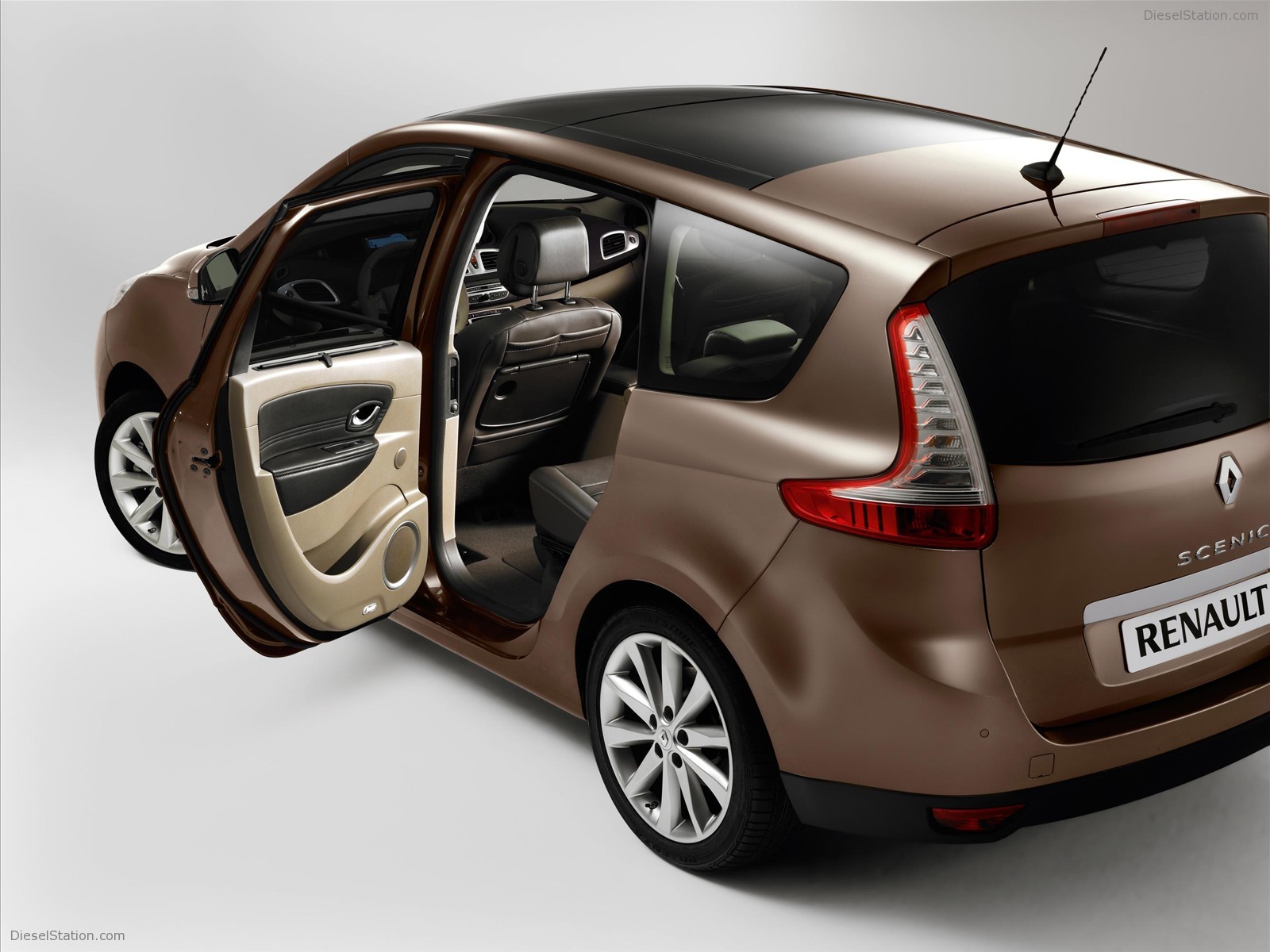 2010 New Renault Grand Scenic