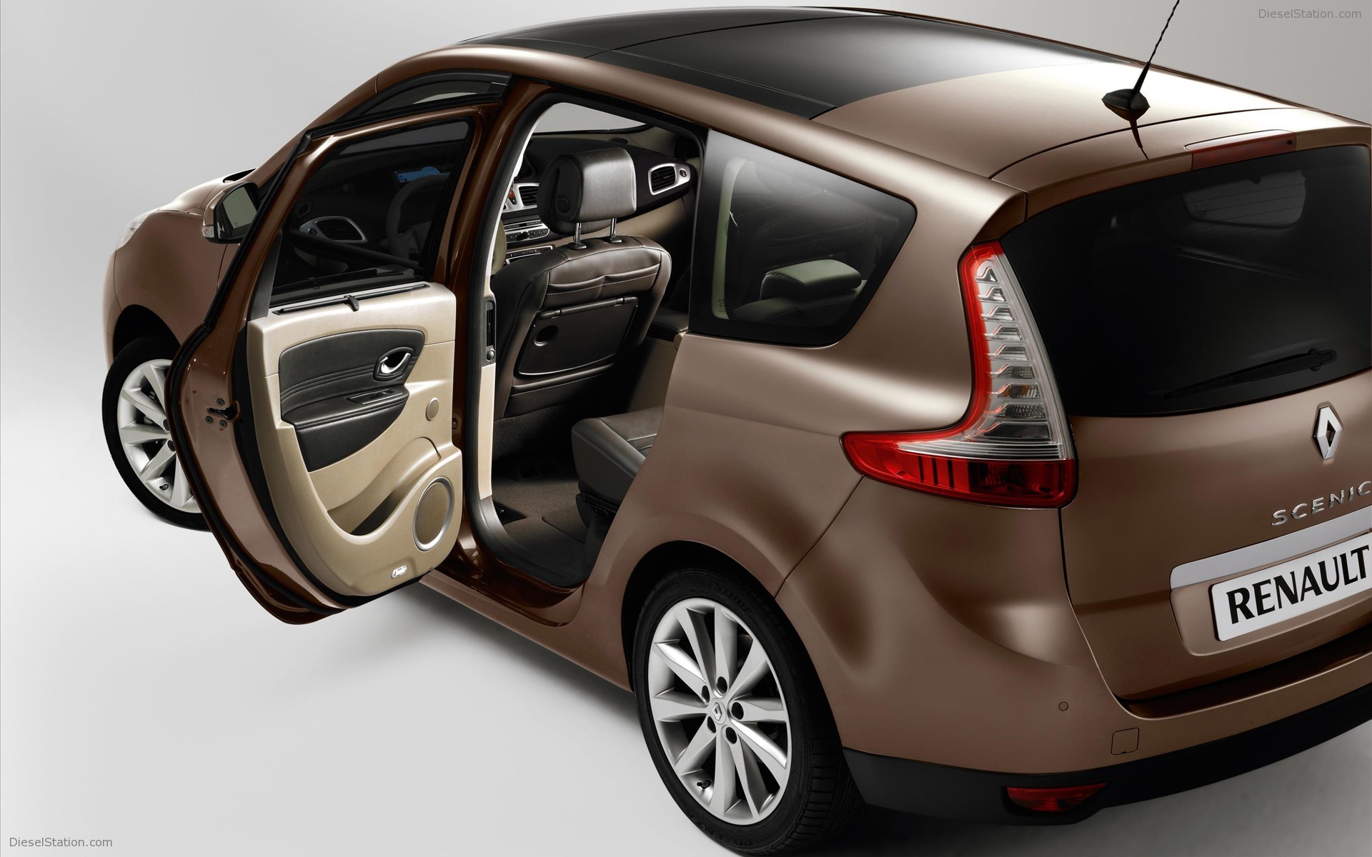 2010 New Renault Grand Scenic