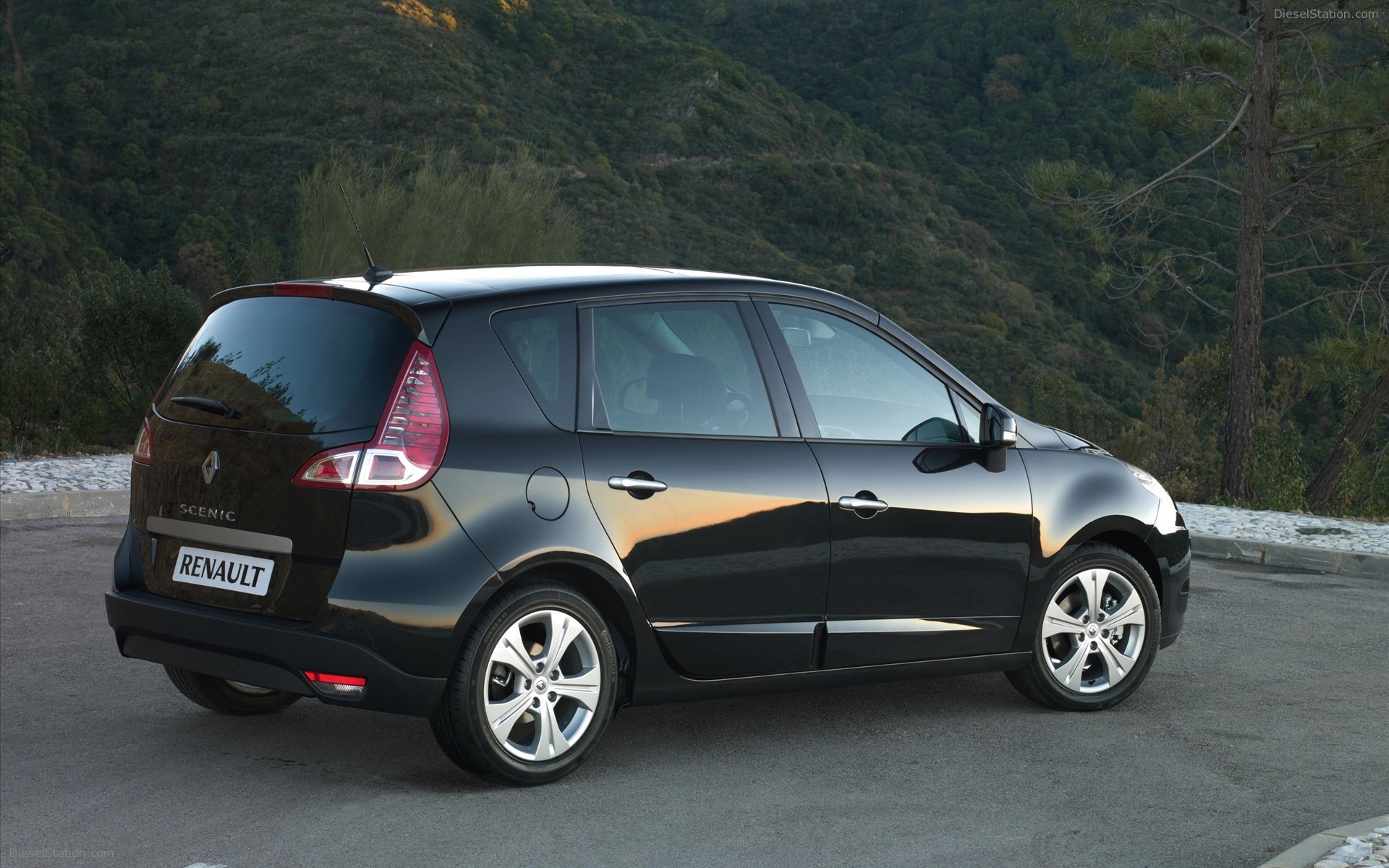 2010 New Renault Scenic