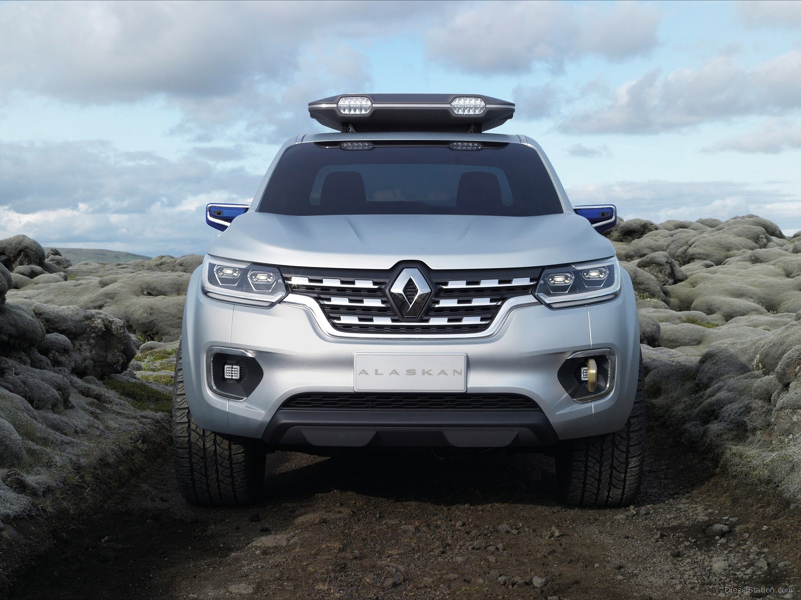 Renault Alaskan Concept 2015