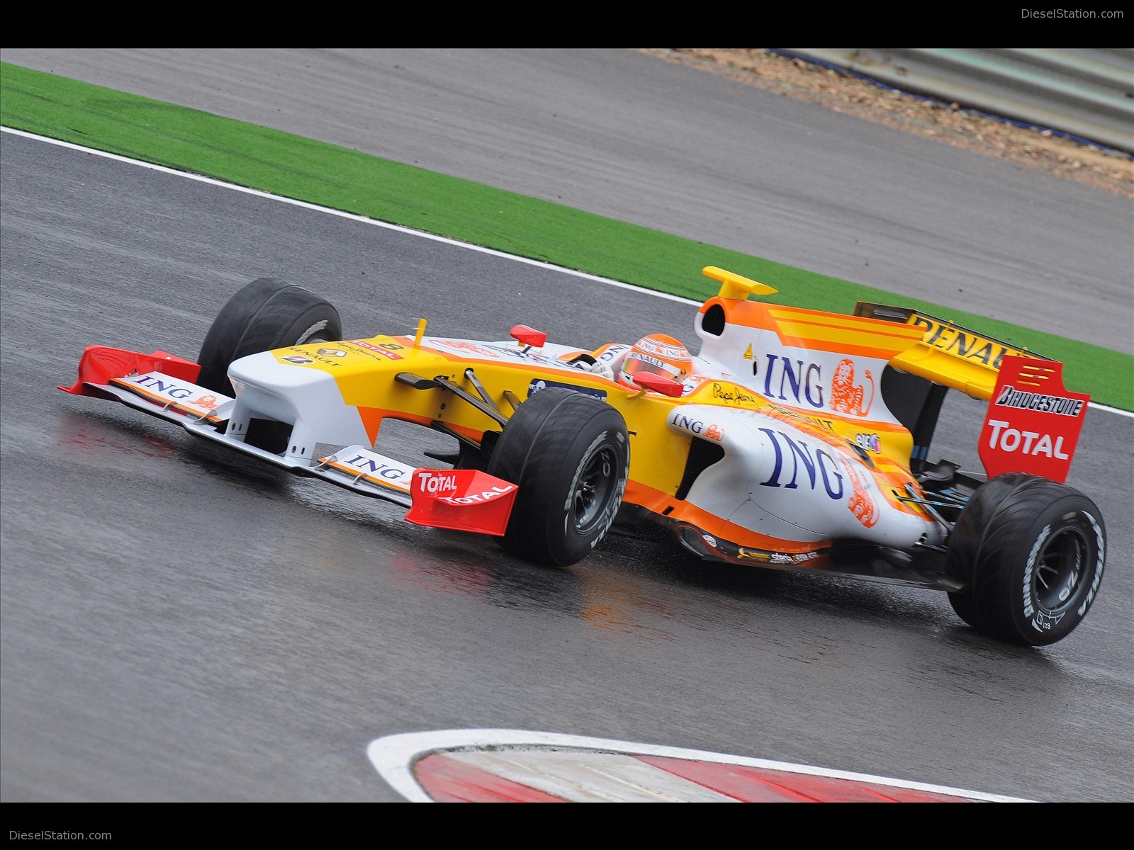 ING Renault F1 Team Unveils The R29