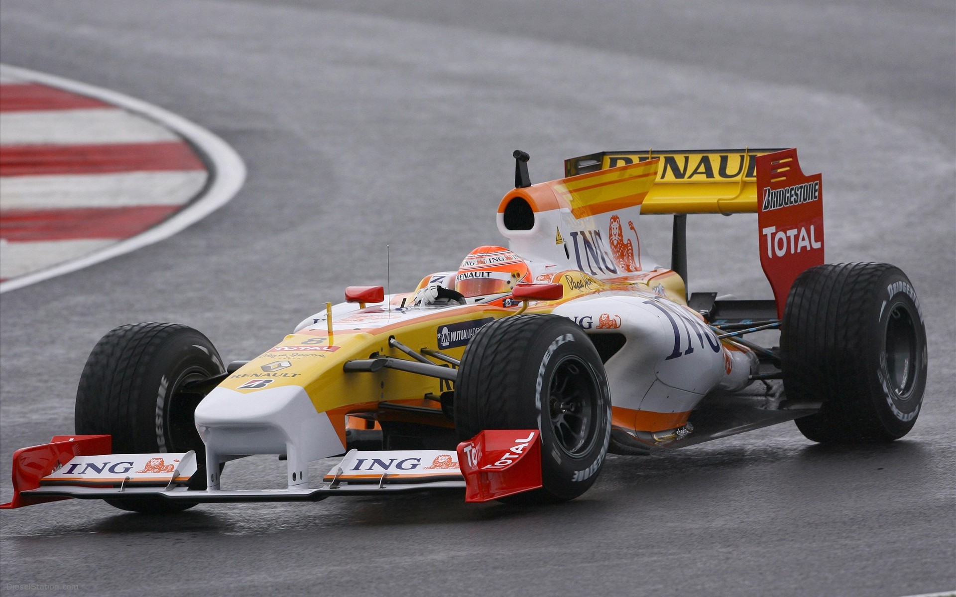 ING Renault F1 Team Unveils The R29