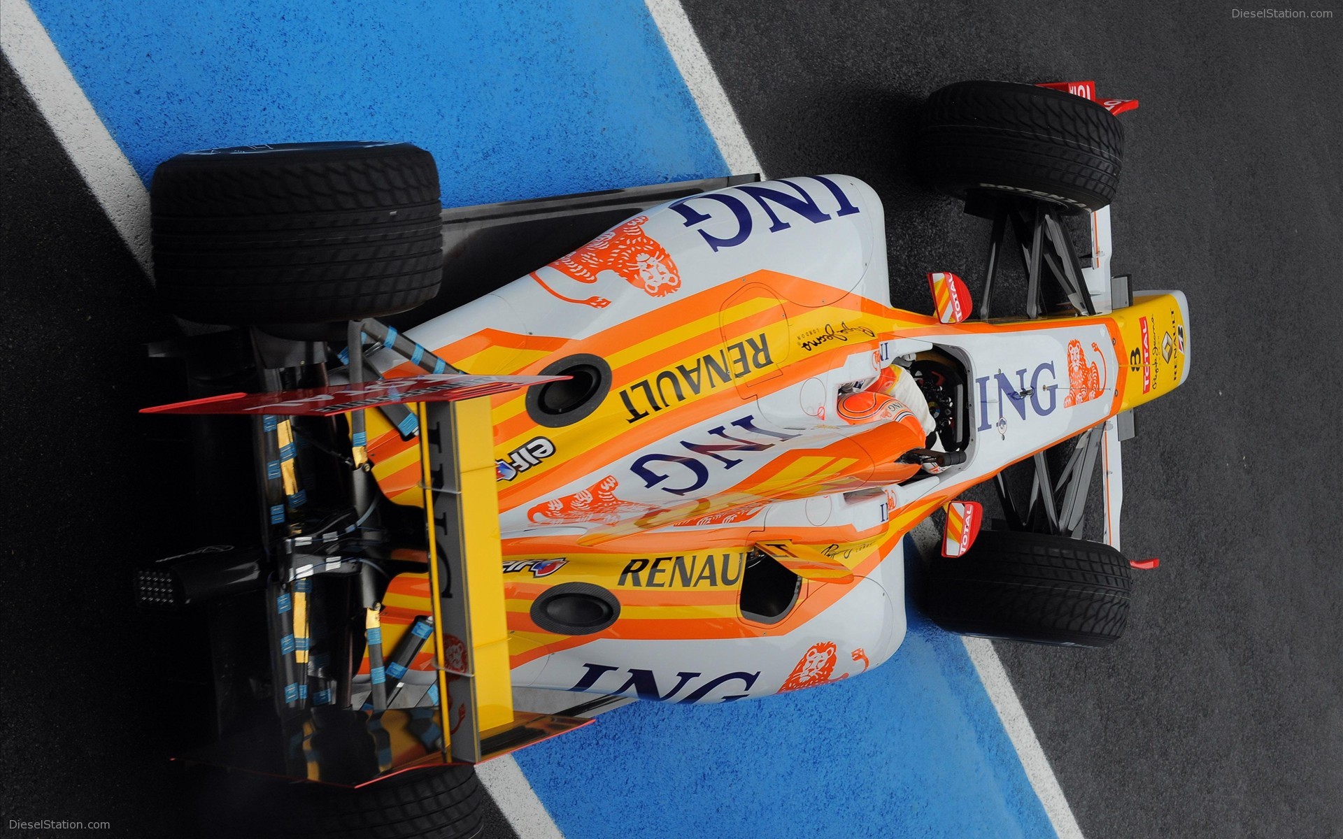 ING Renault F1 Team Unveils The R29