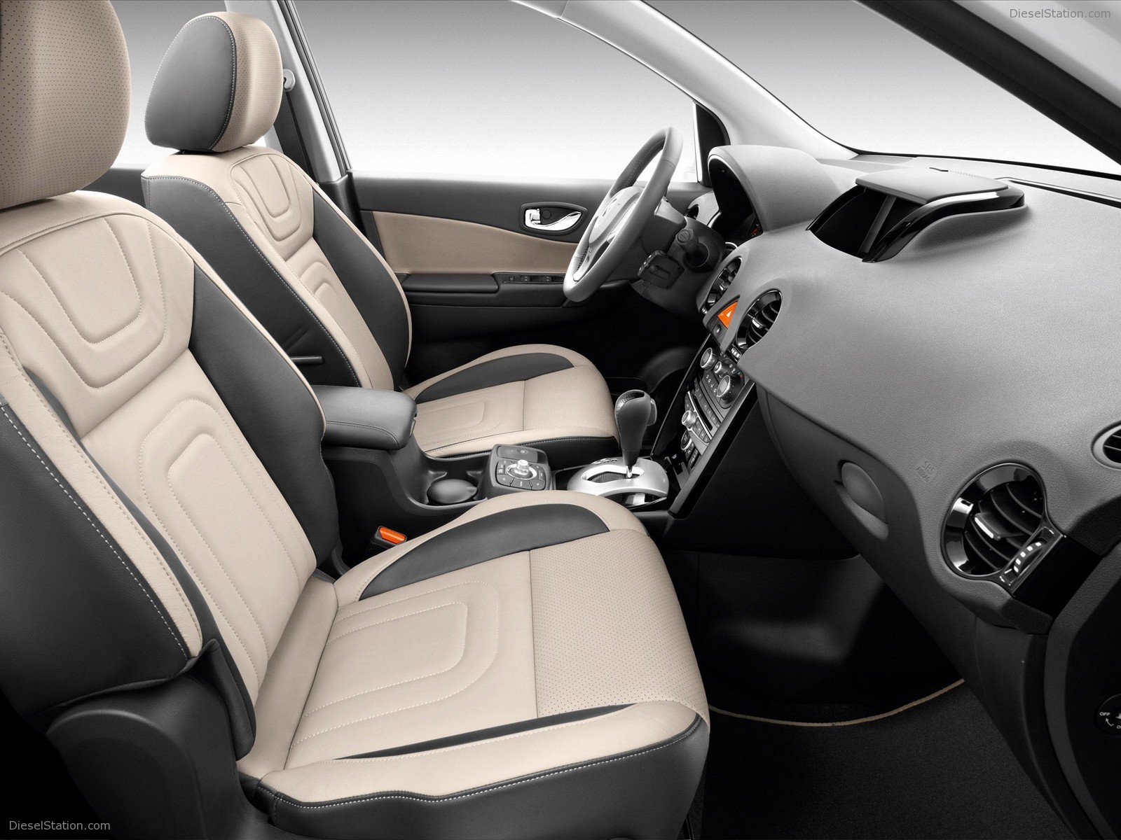 Renault Koleos White Edition