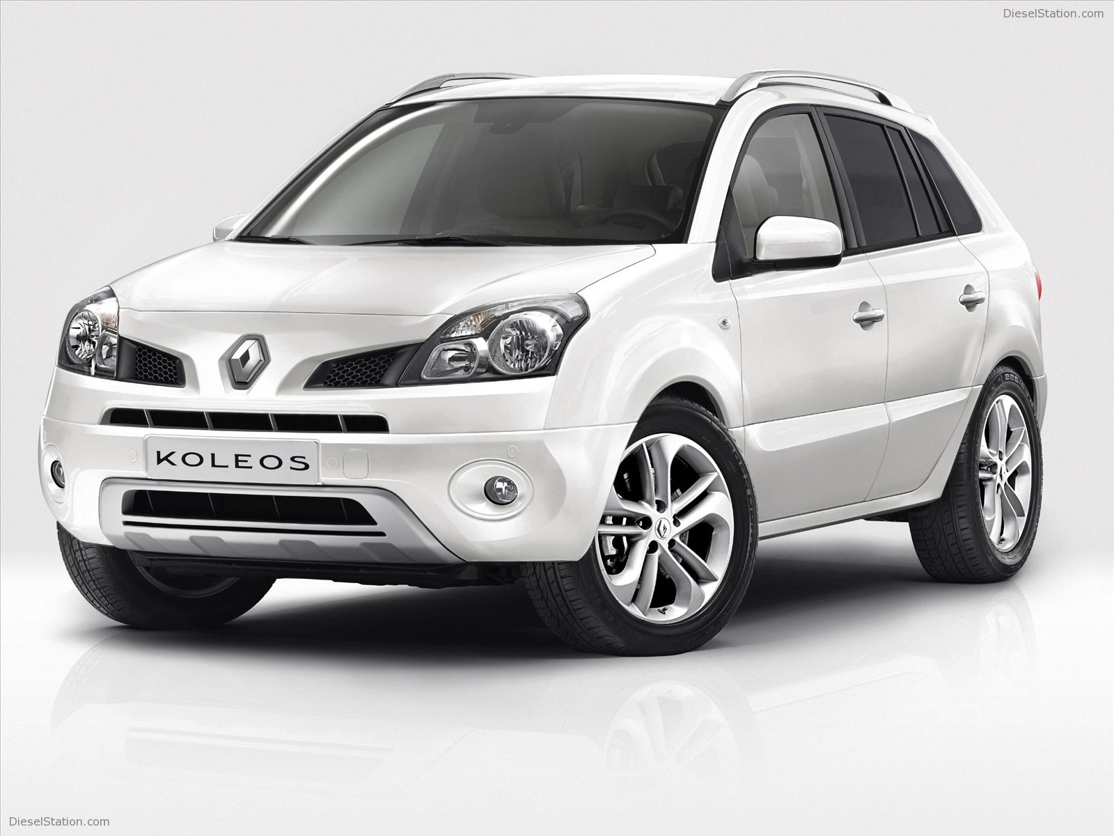 Renault Koleos White Edition
