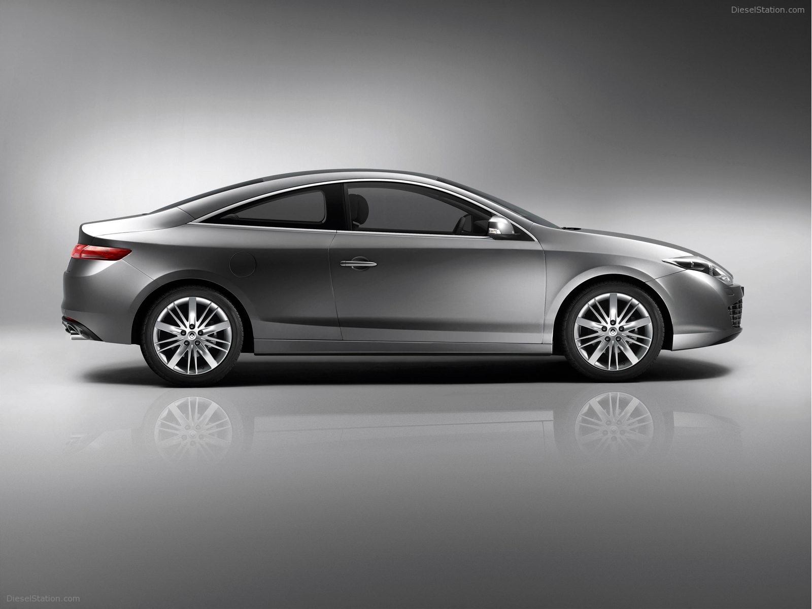 2009 Renault Laguna Coupe