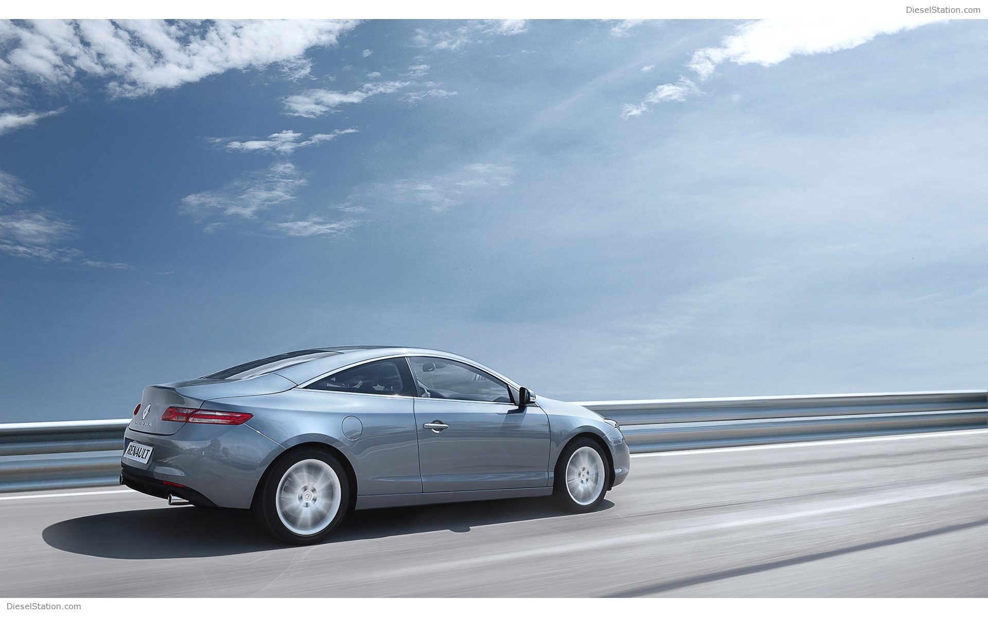 2009 Renault Laguna Coupe