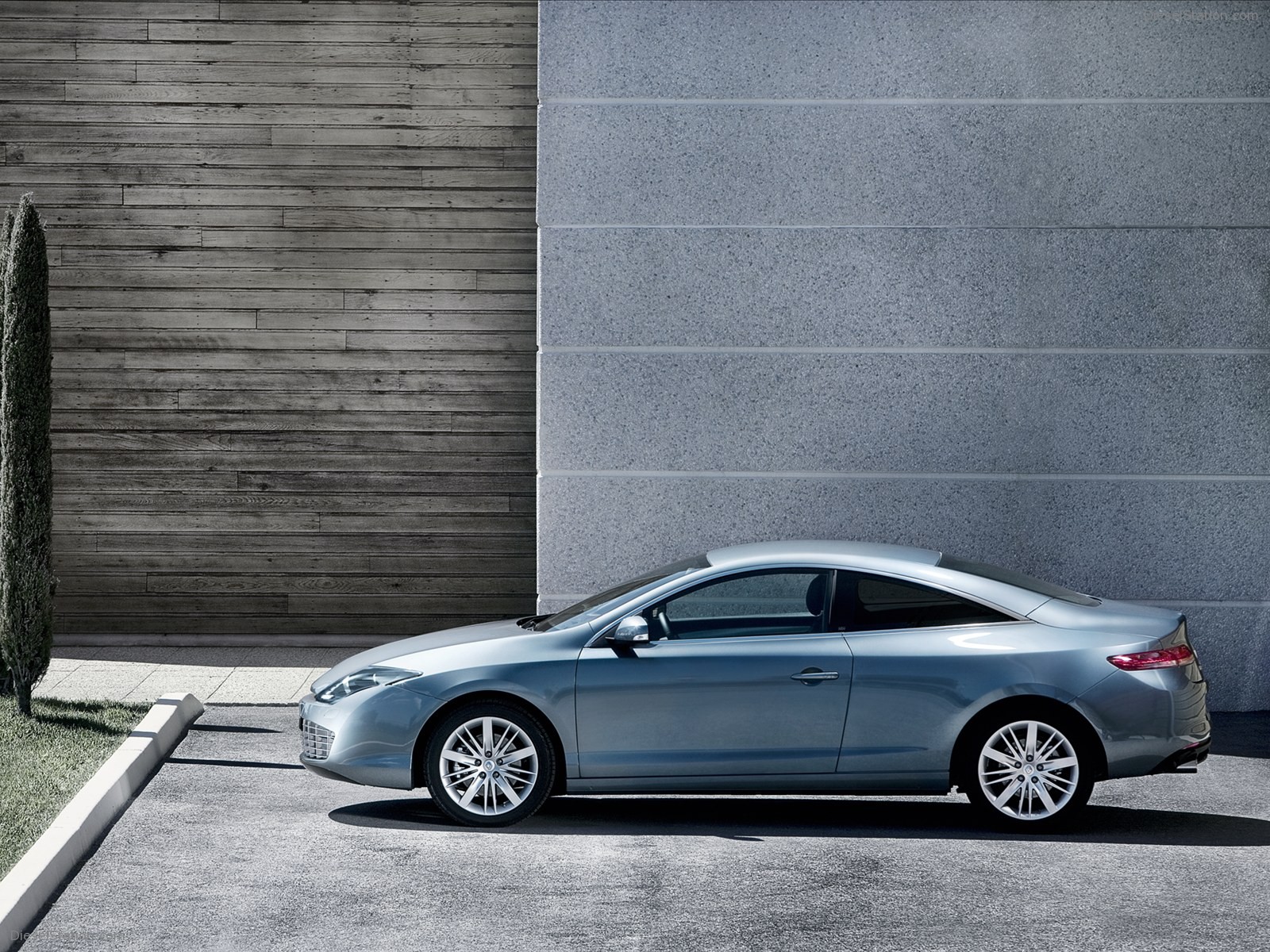 Renault Laguna Coupe 2012