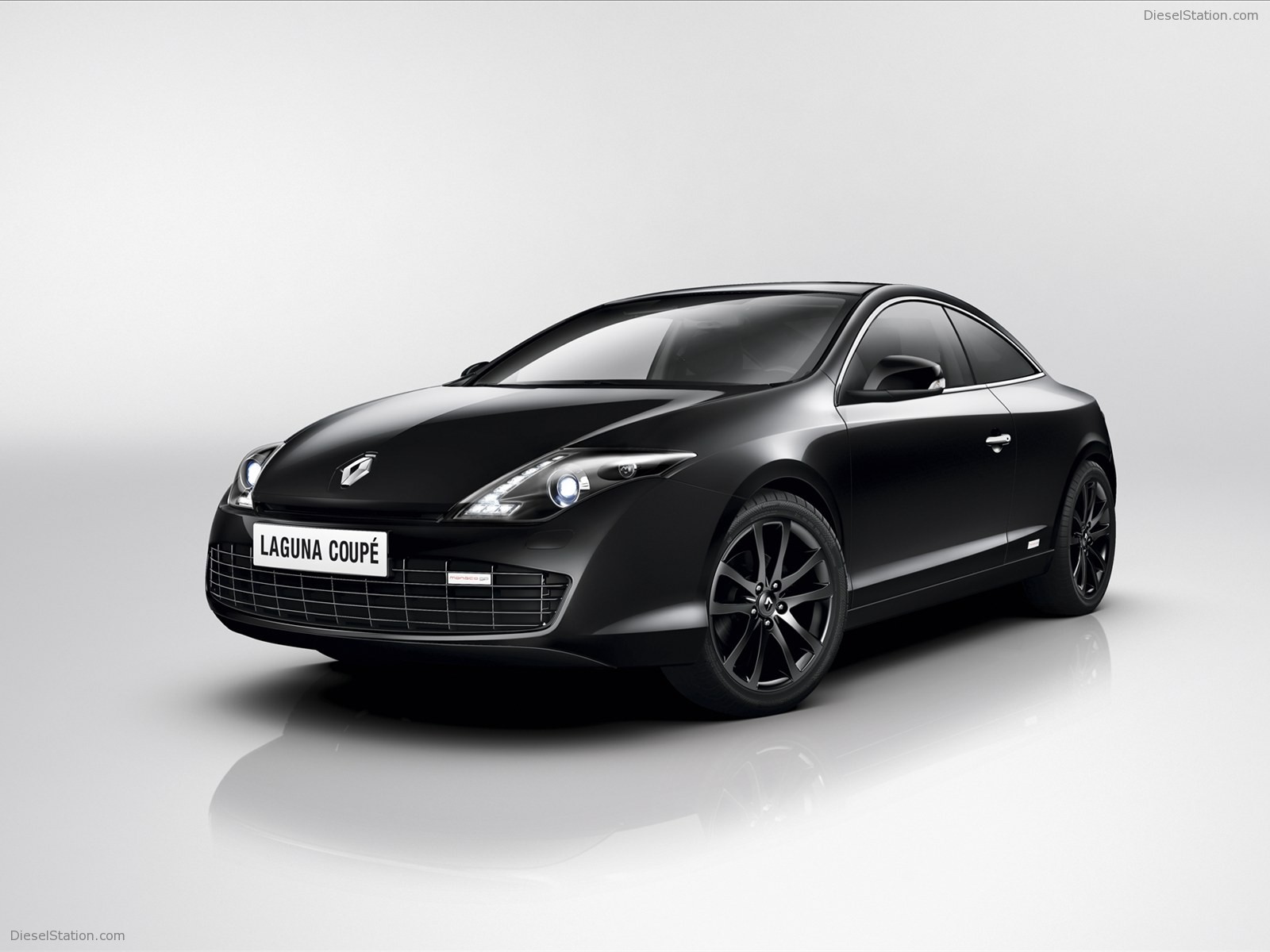 Renault Laguna Coupe 2012