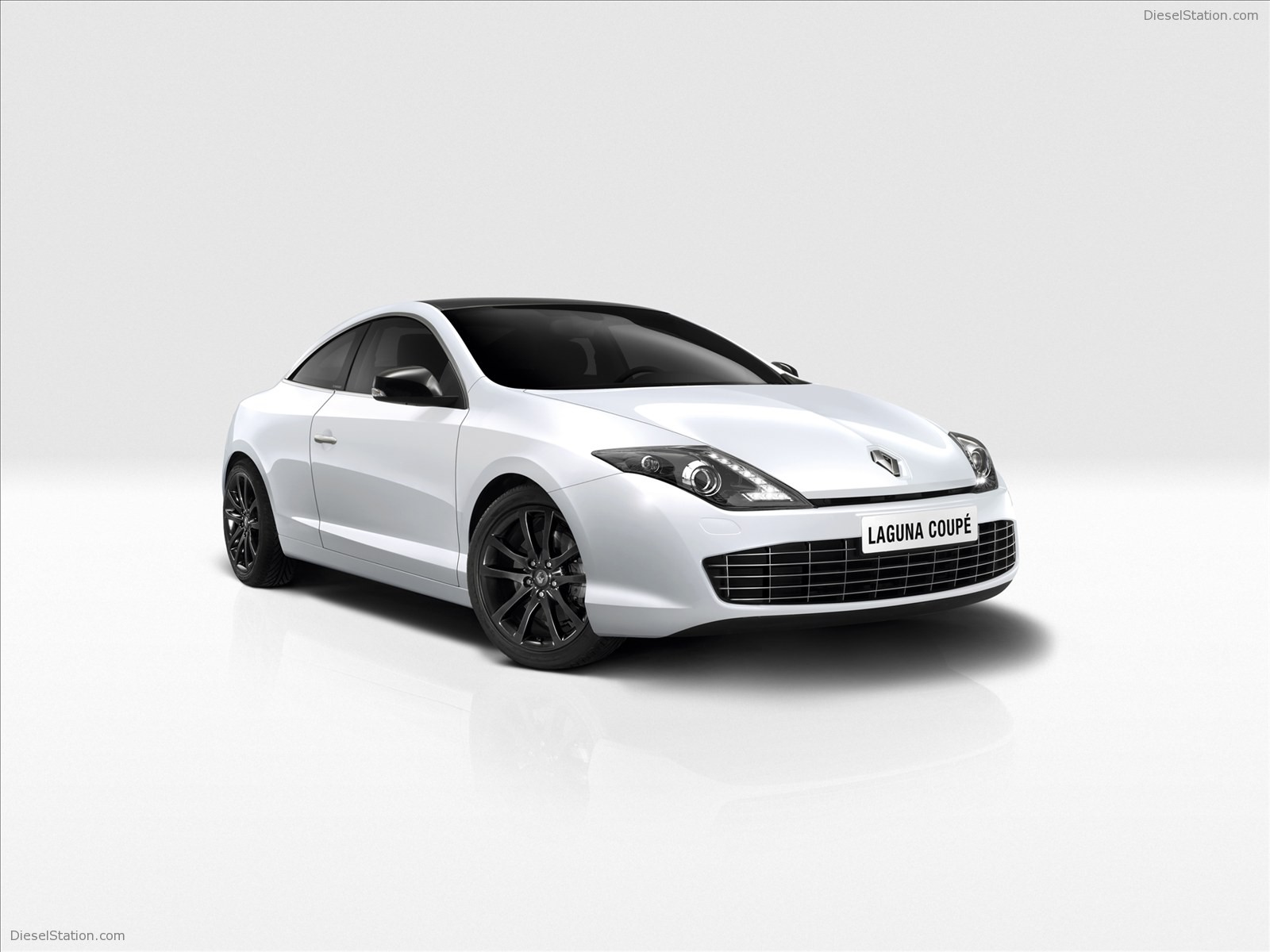 Renault Laguna Coupe 2012