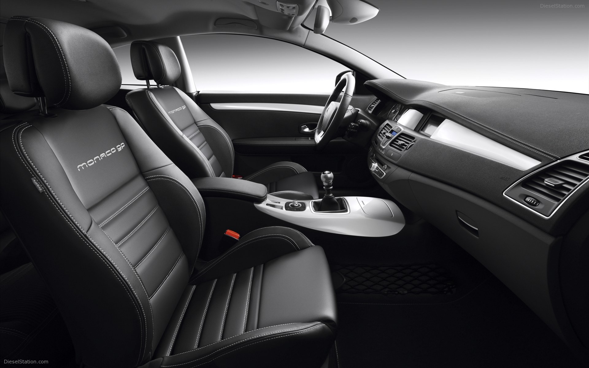 Renault Laguna Coupe 2012