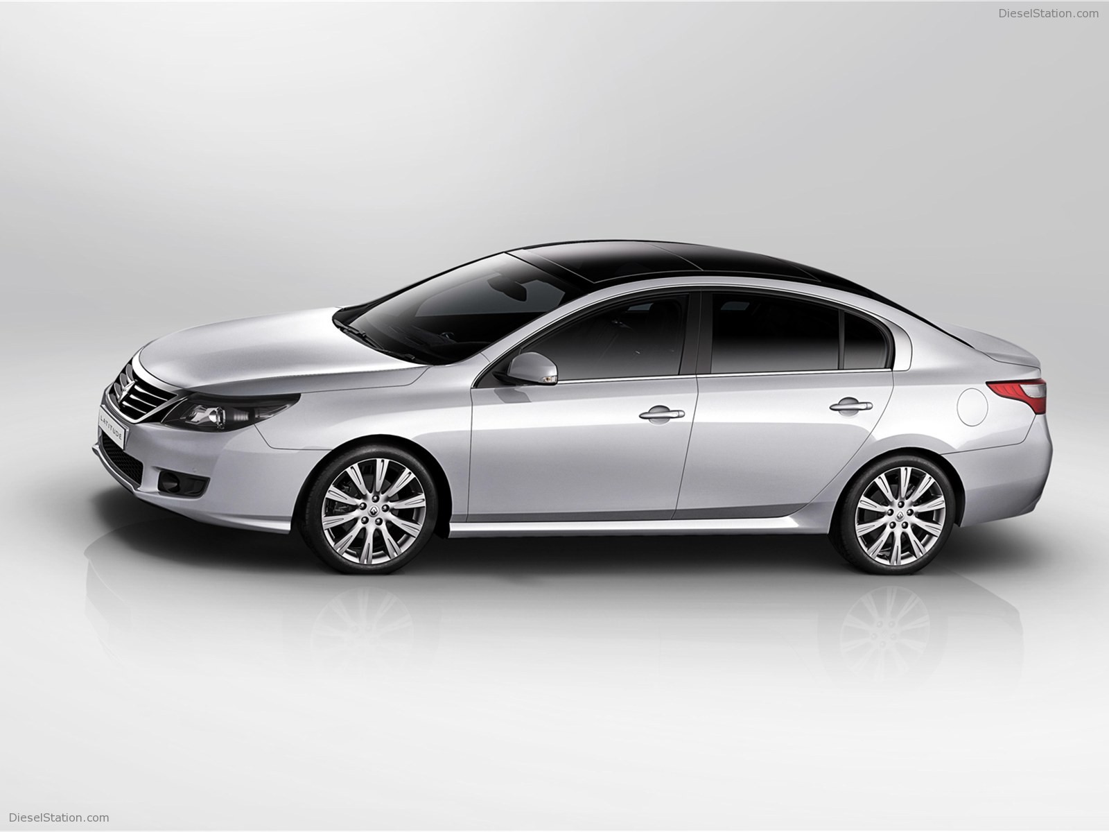Renault Latitude 2011