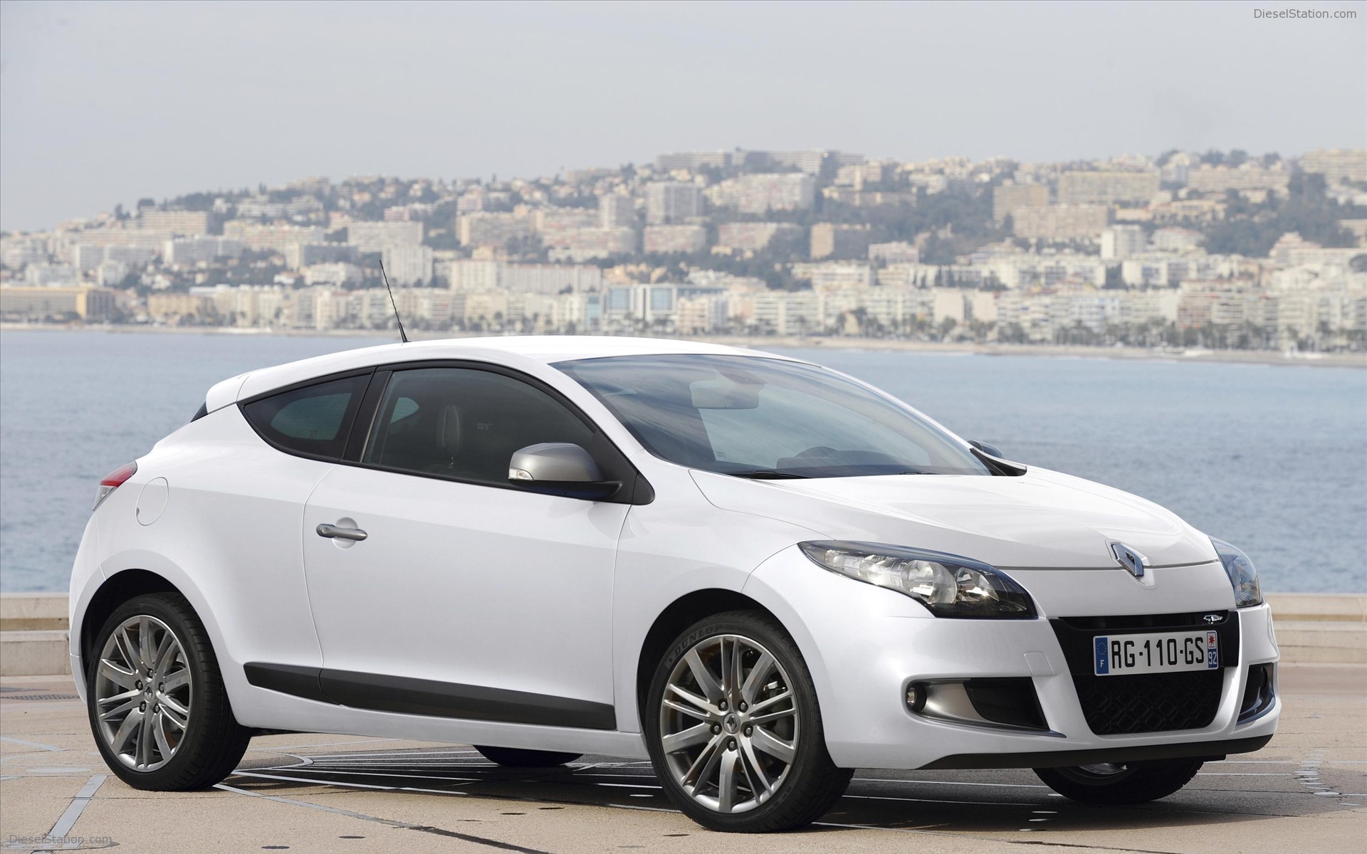 Renault Megane GT Line Coupe 2011