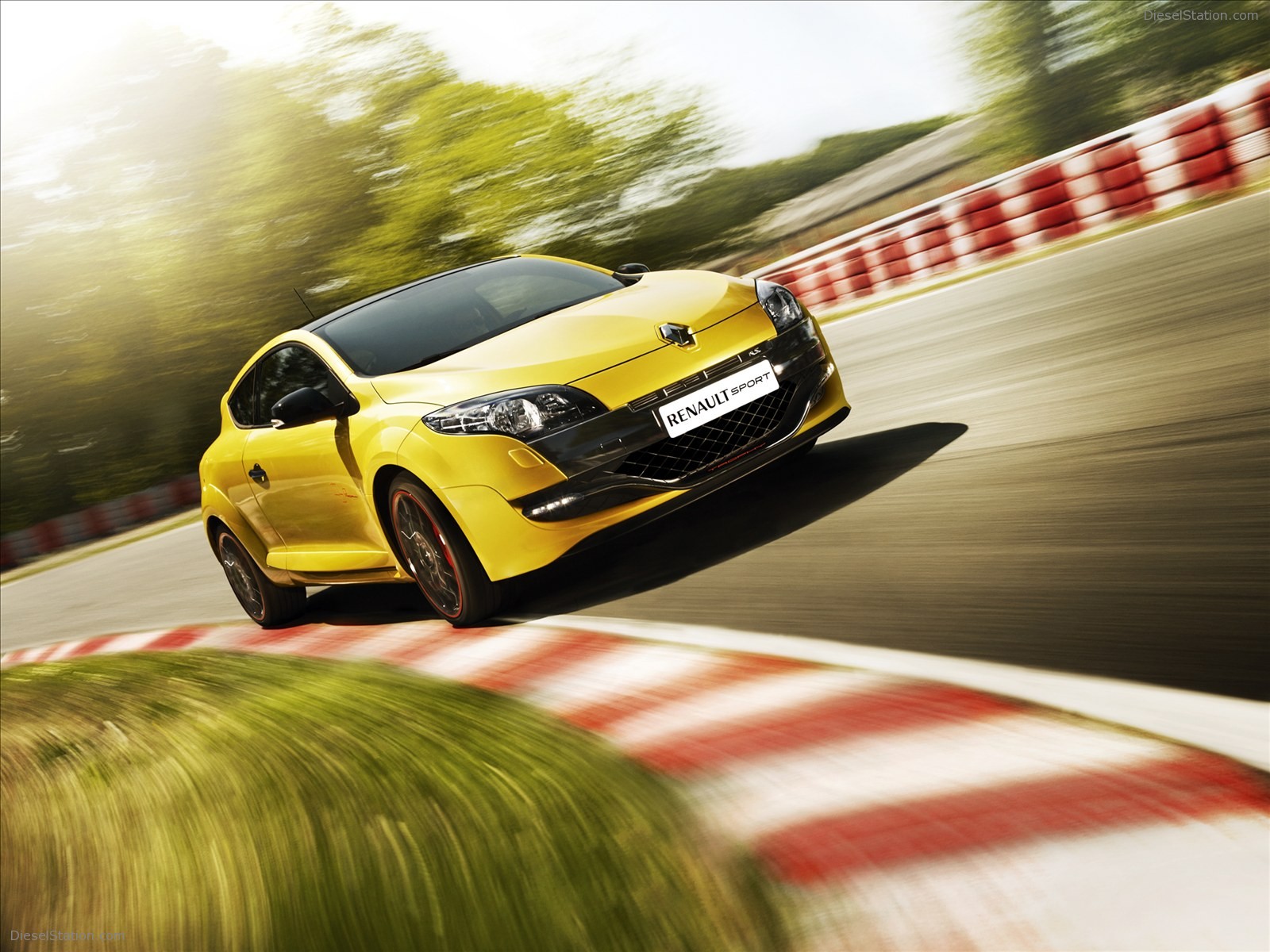 Renault Megane RS Trophy 2012