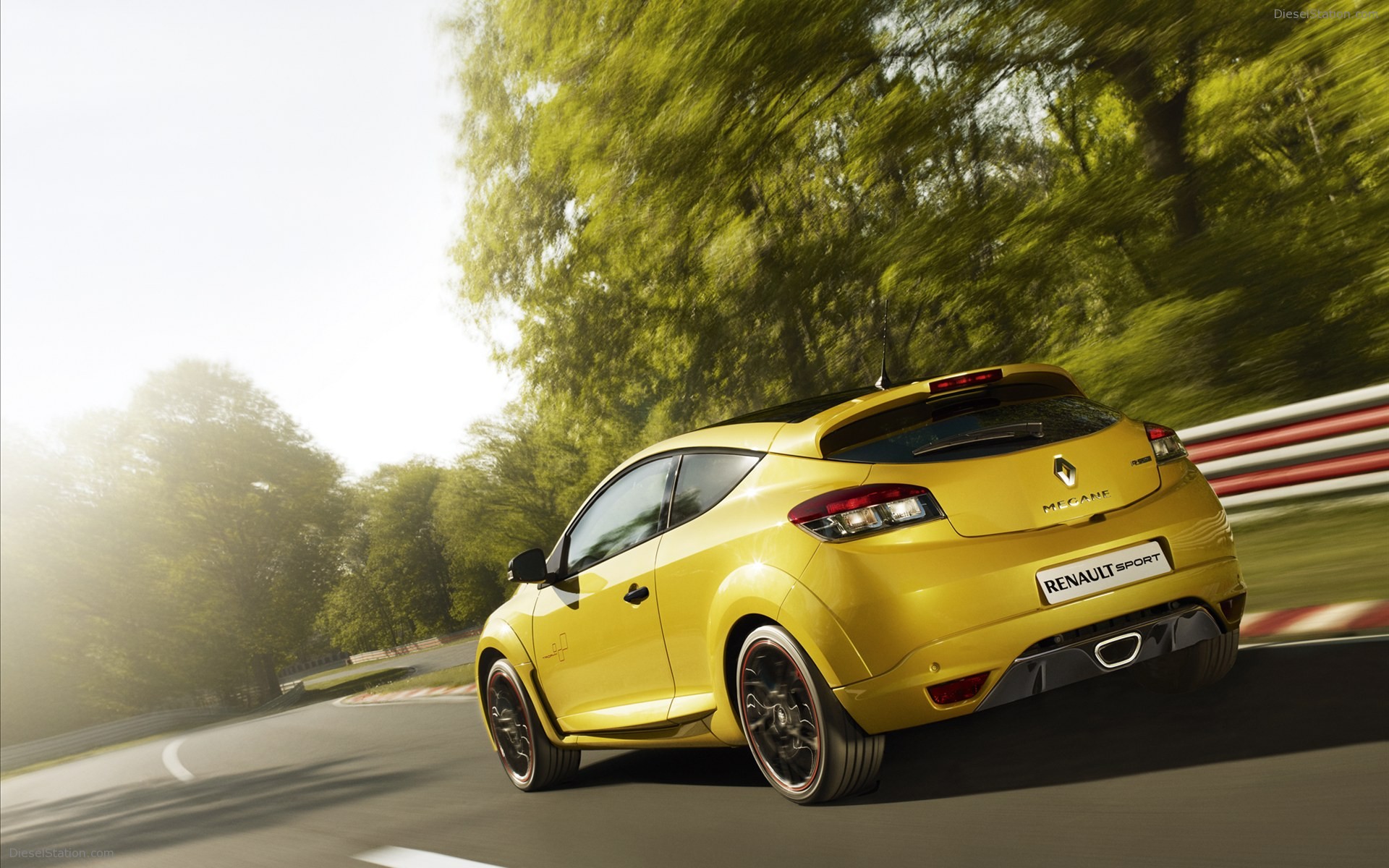 Renault Megane RS Trophy 2012