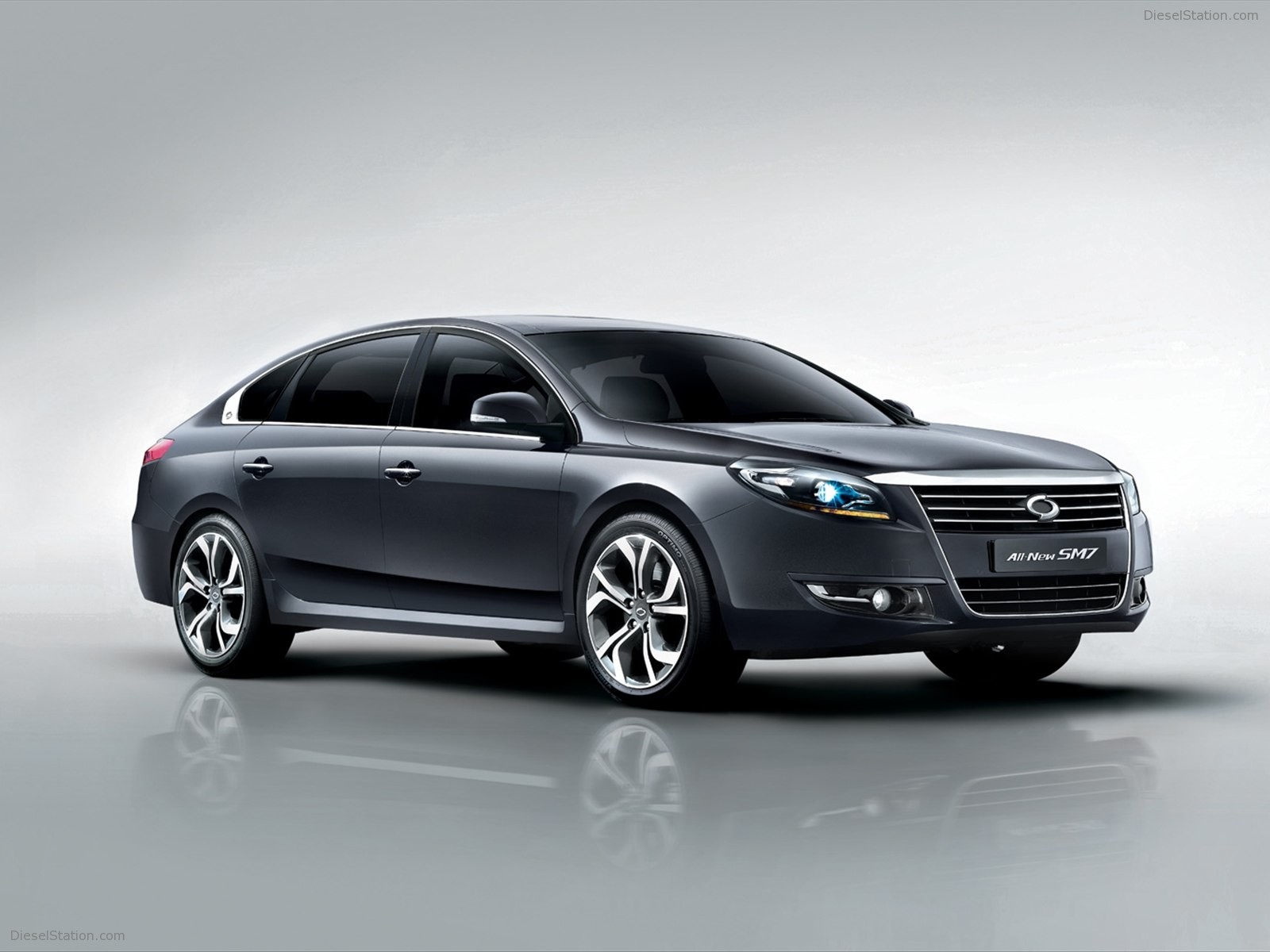 Renault  New SM7 2011