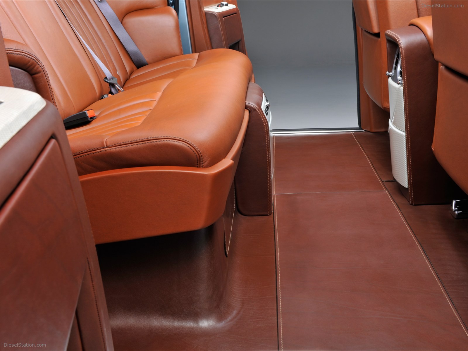 Rolls Royce 102EX 2011