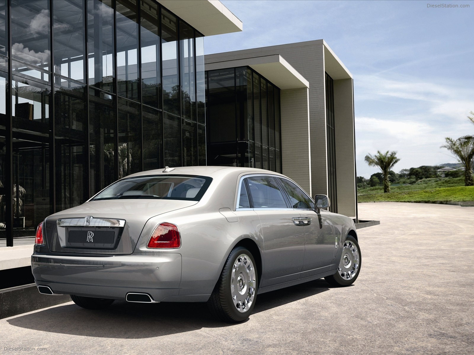 Rolls Royce Ghost Extended Wheelbase 2011 Rolls Royce Ghost Extended Wheelbase 2011