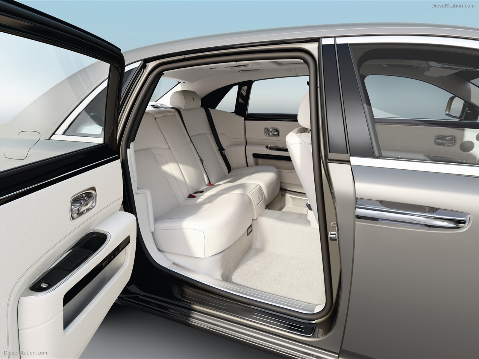 Rolls Royce Ghost Extended Wheelbase 2011