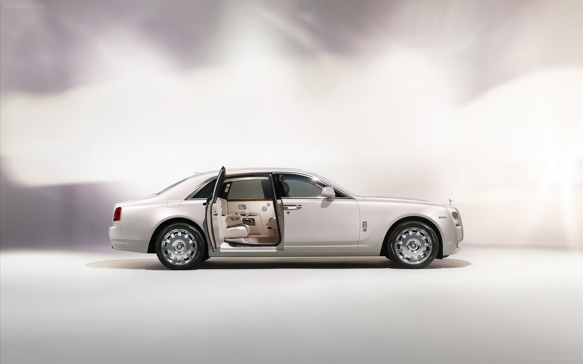 Rolls Royce Ghost Six Senses Concept 2012