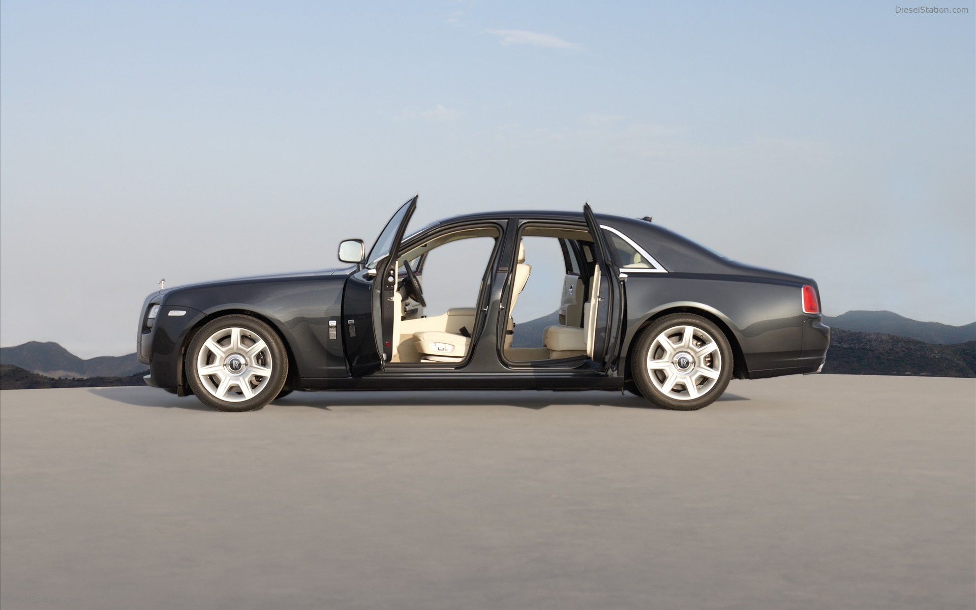 Rolls Royce Ghost In Detail