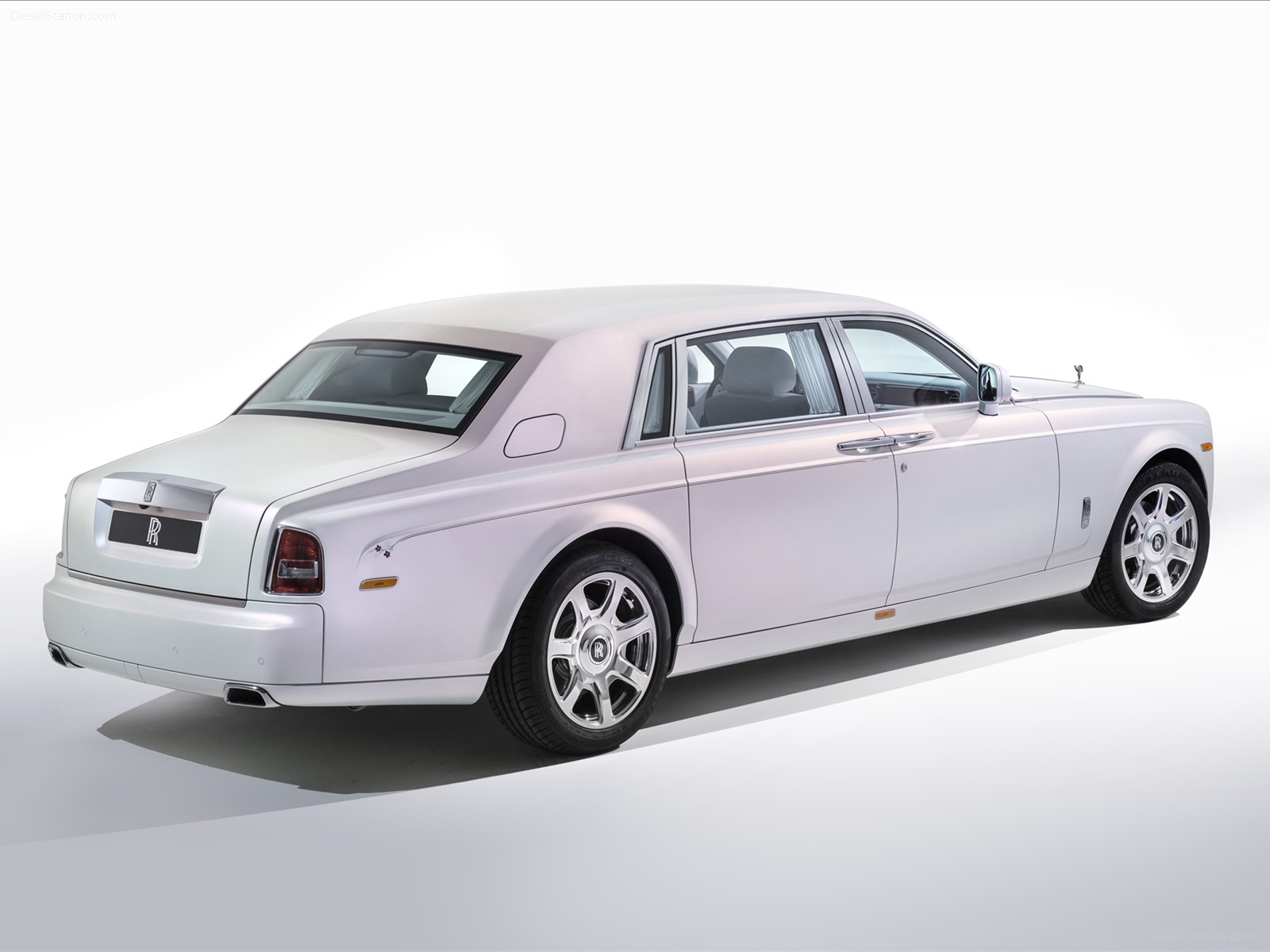 Rolls-Royce Phantom Serenity 2015