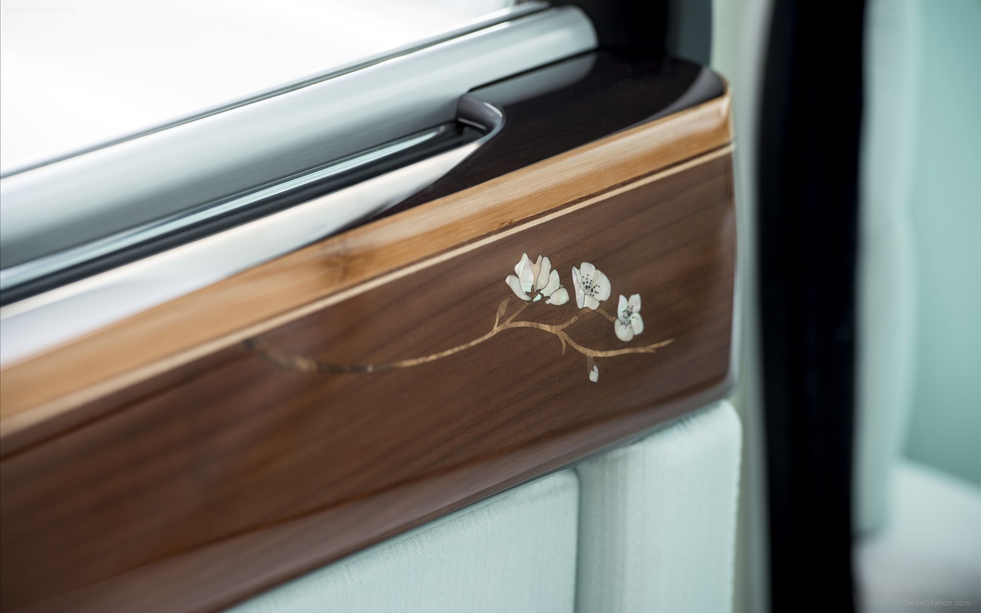 Rolls-Royce Phantom Serenity 2015