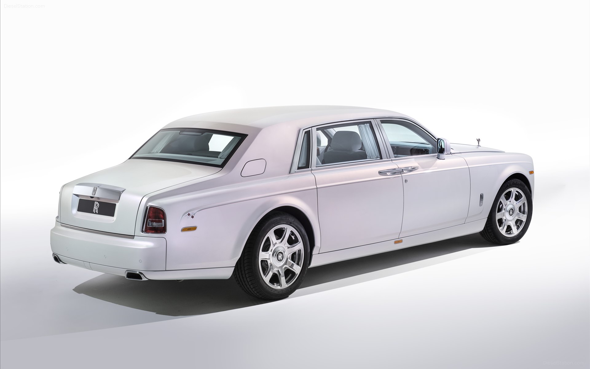 Rolls-Royce Phantom Serenity 2015