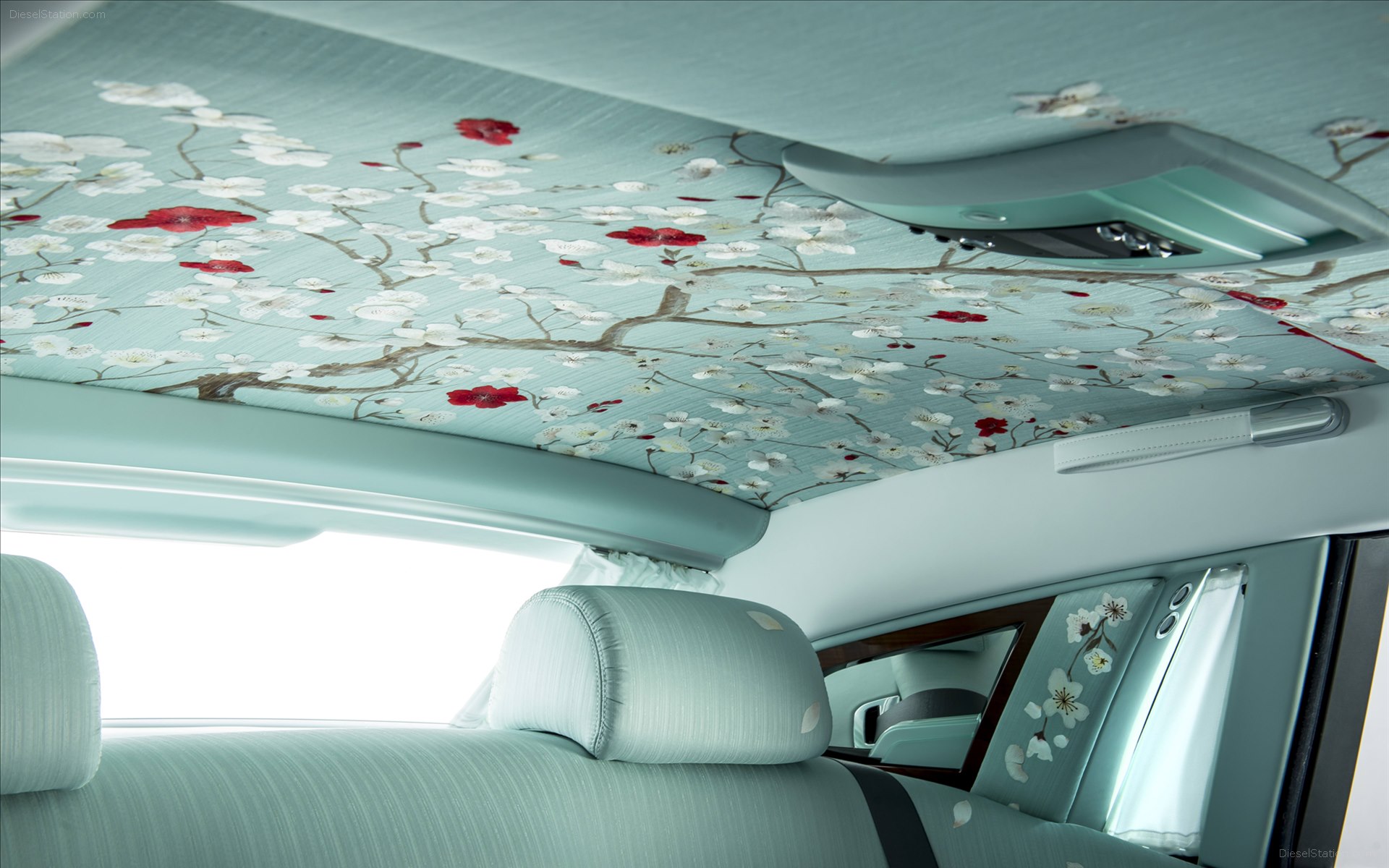 Rolls-Royce Phantom Serenity 2015