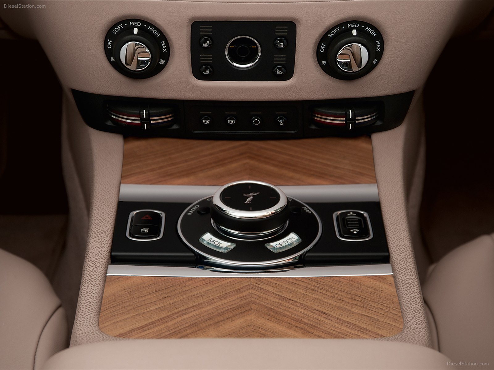 Rolls-Royce Wraith 2014