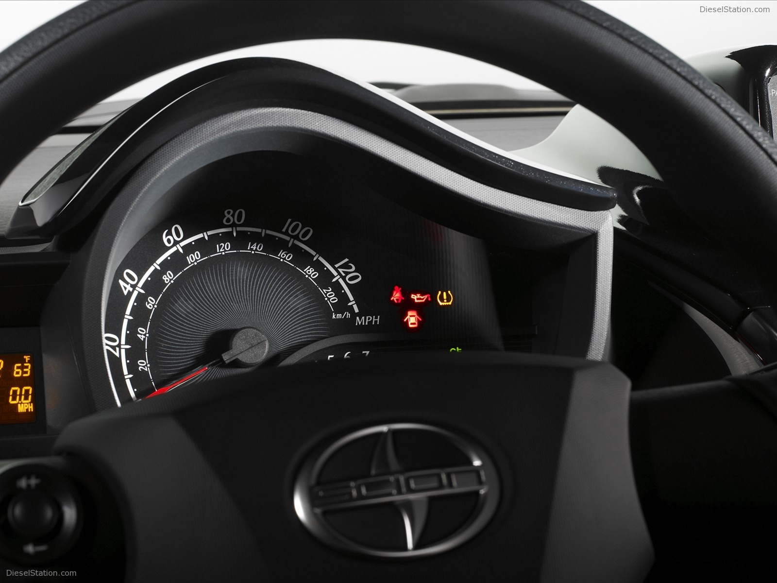 Scion IQ 2011