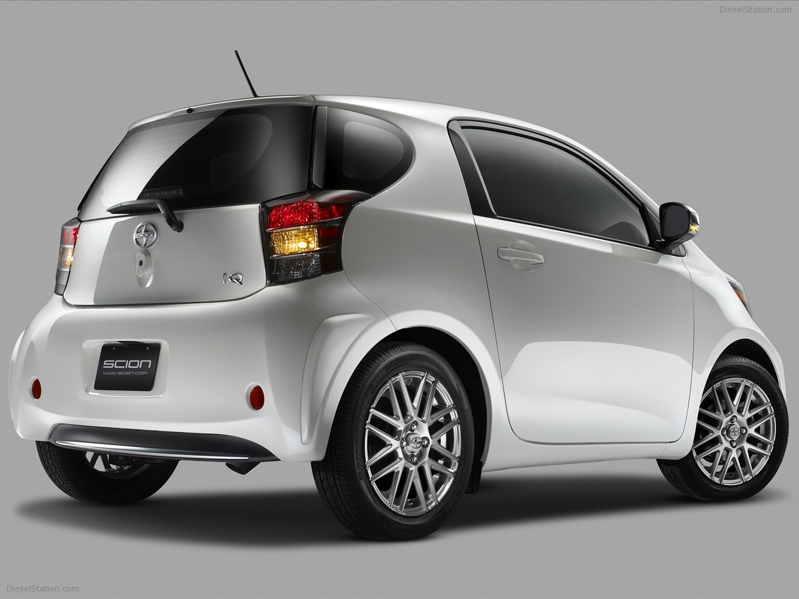 Scion IQ 2011