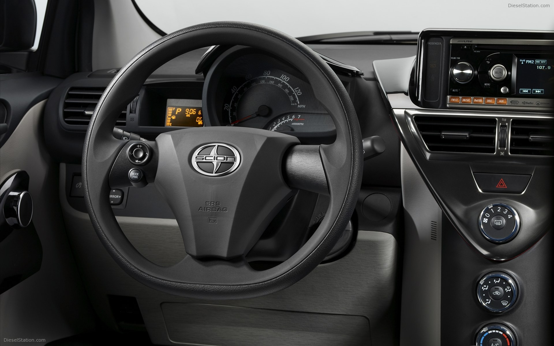 Scion IQ 2011