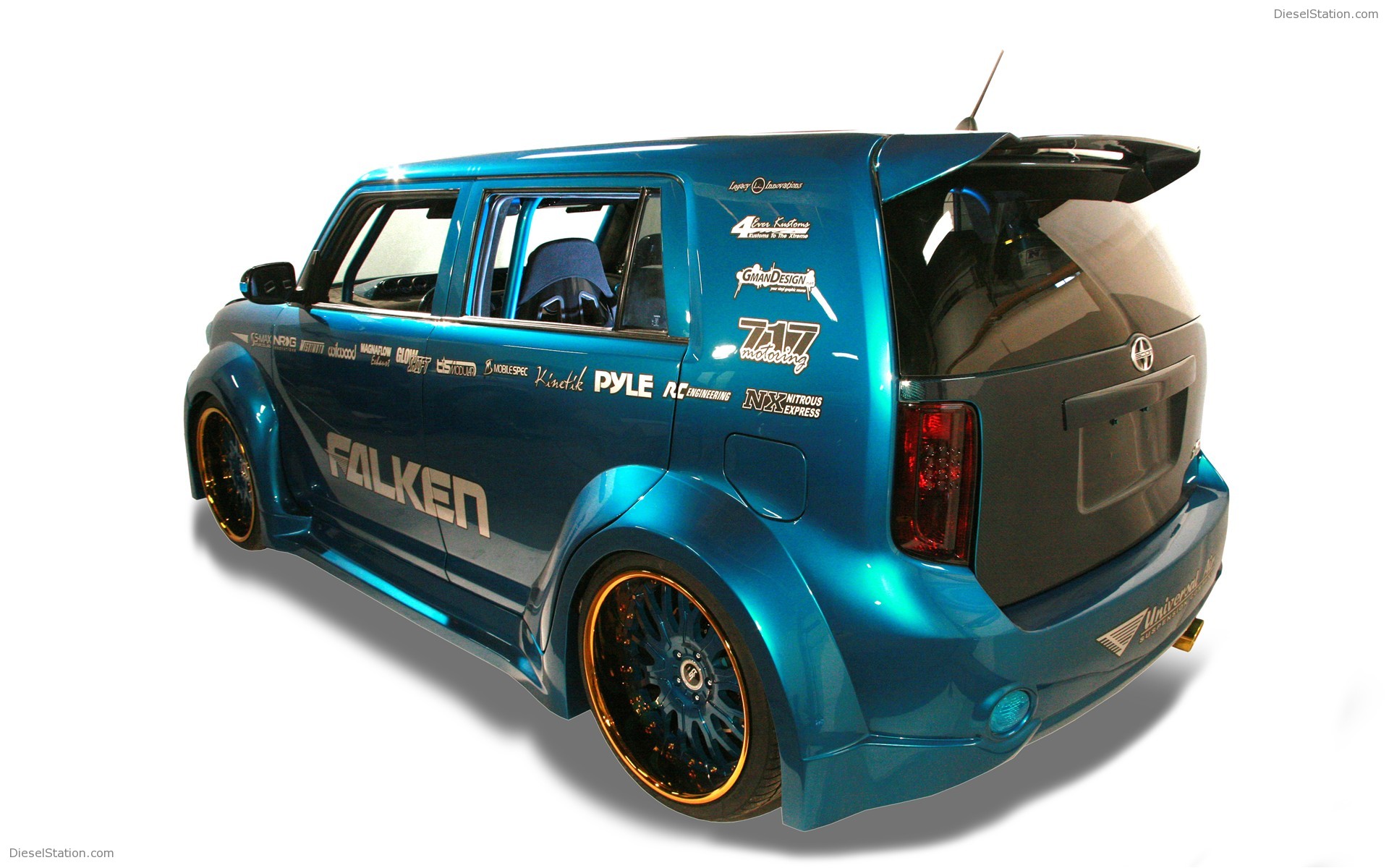 2009 Peter Colello Scion xB