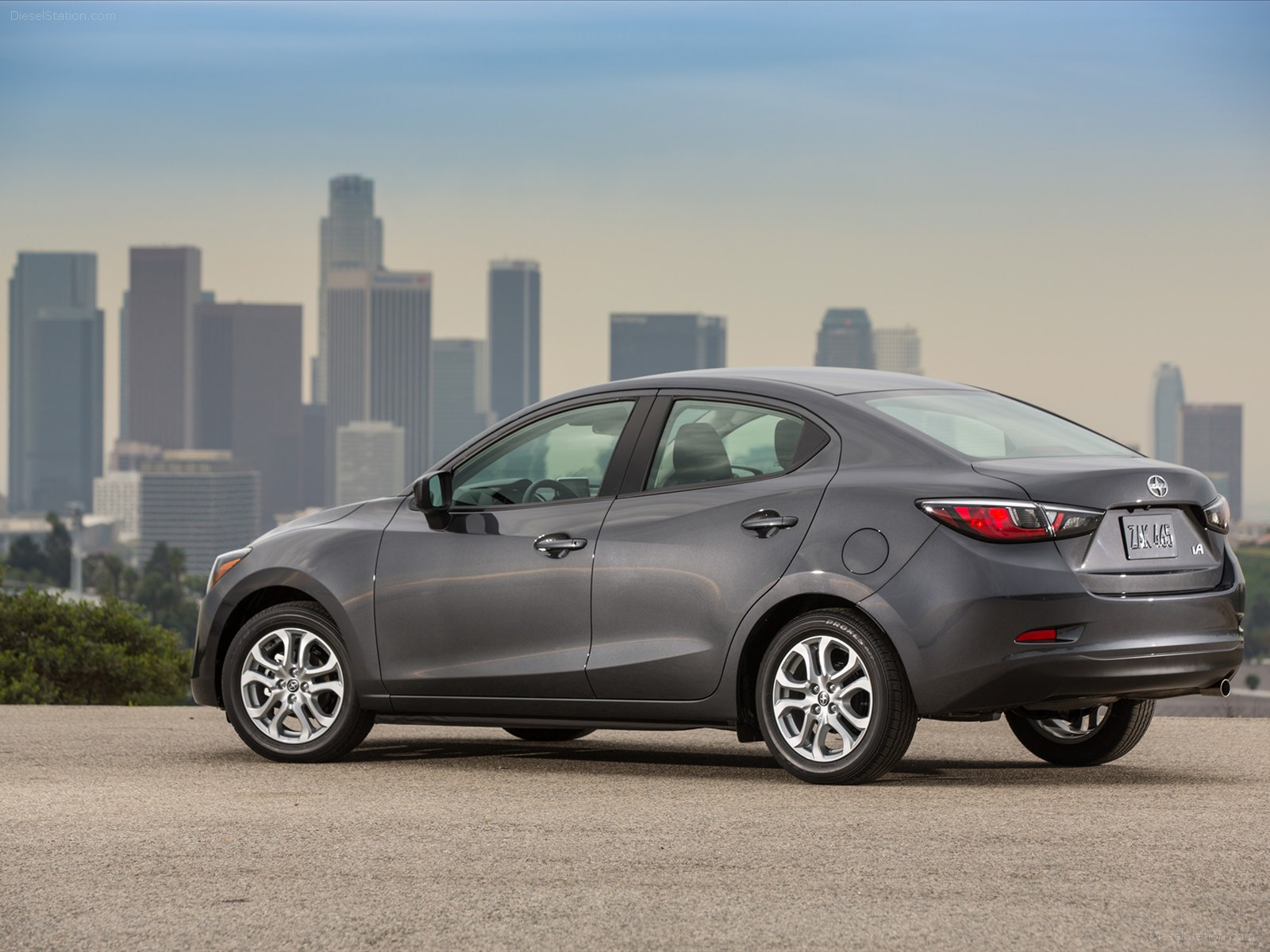 Scion iA 2016