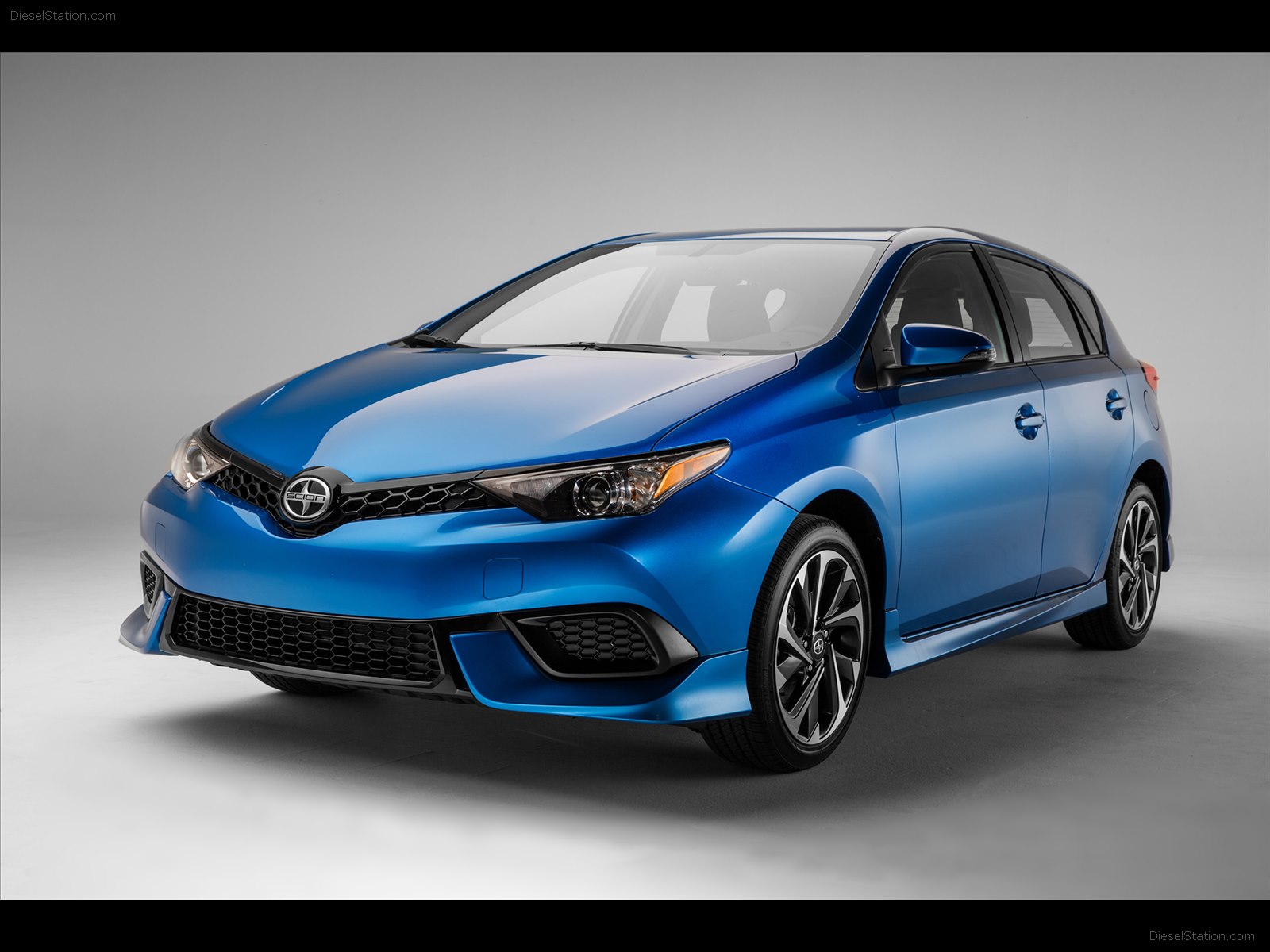 Scion iM 2016