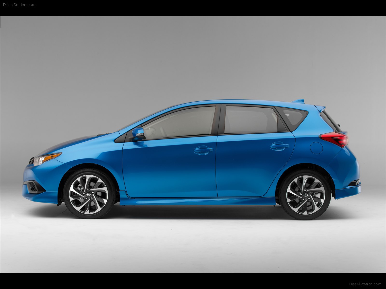 Scion iM 2016