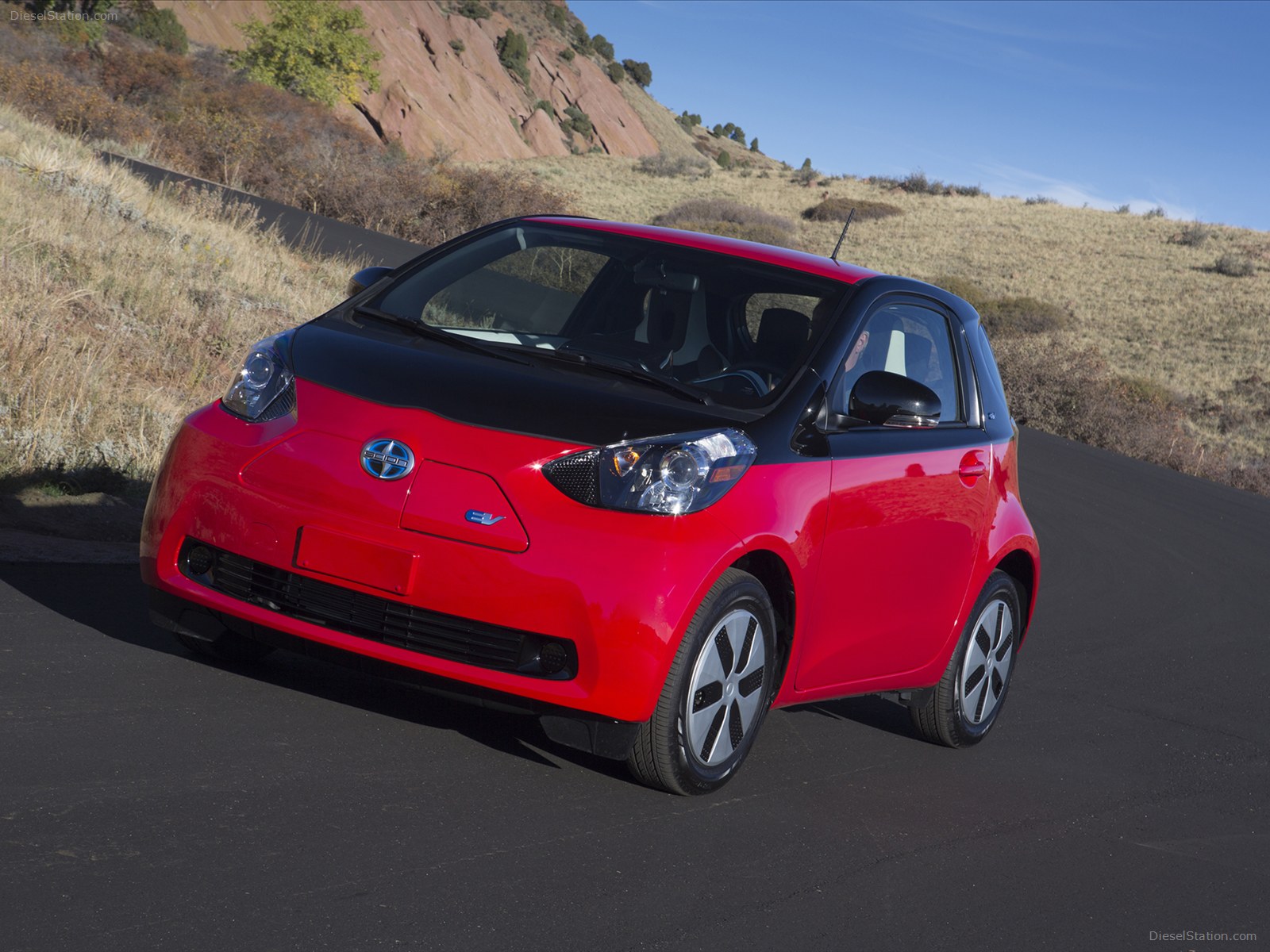 Scion iQ EV 2013