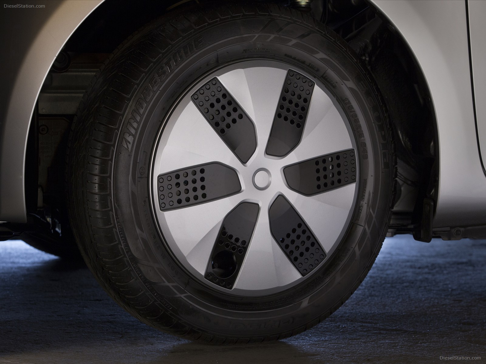 Scion iQ EV 2013