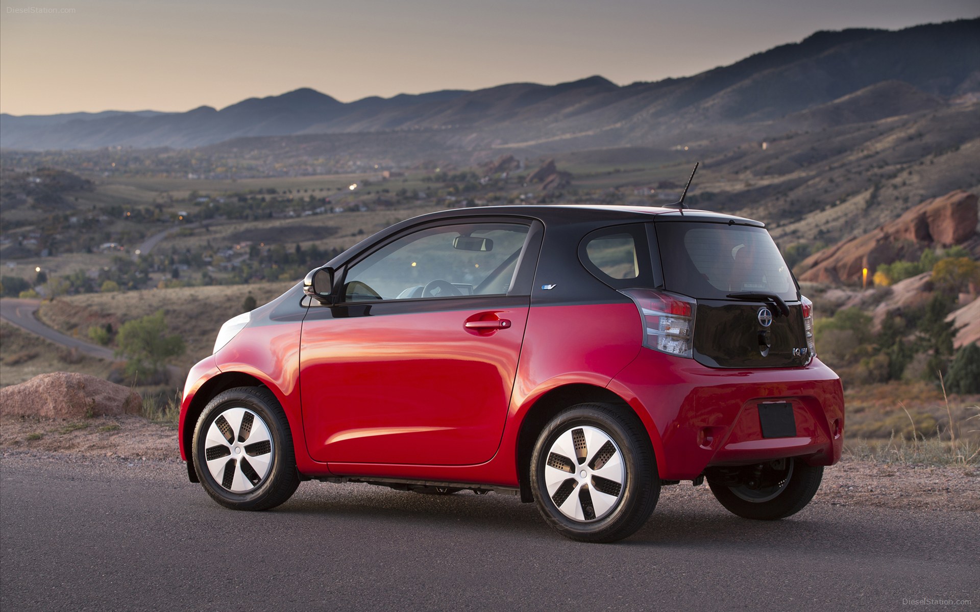 Scion iQ EV 2013