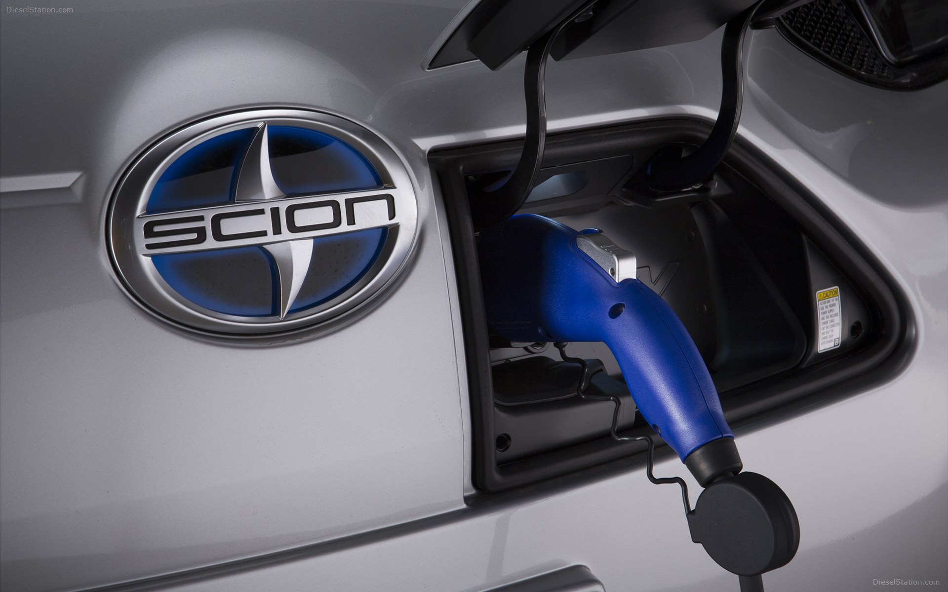 Scion iQ EV 2013