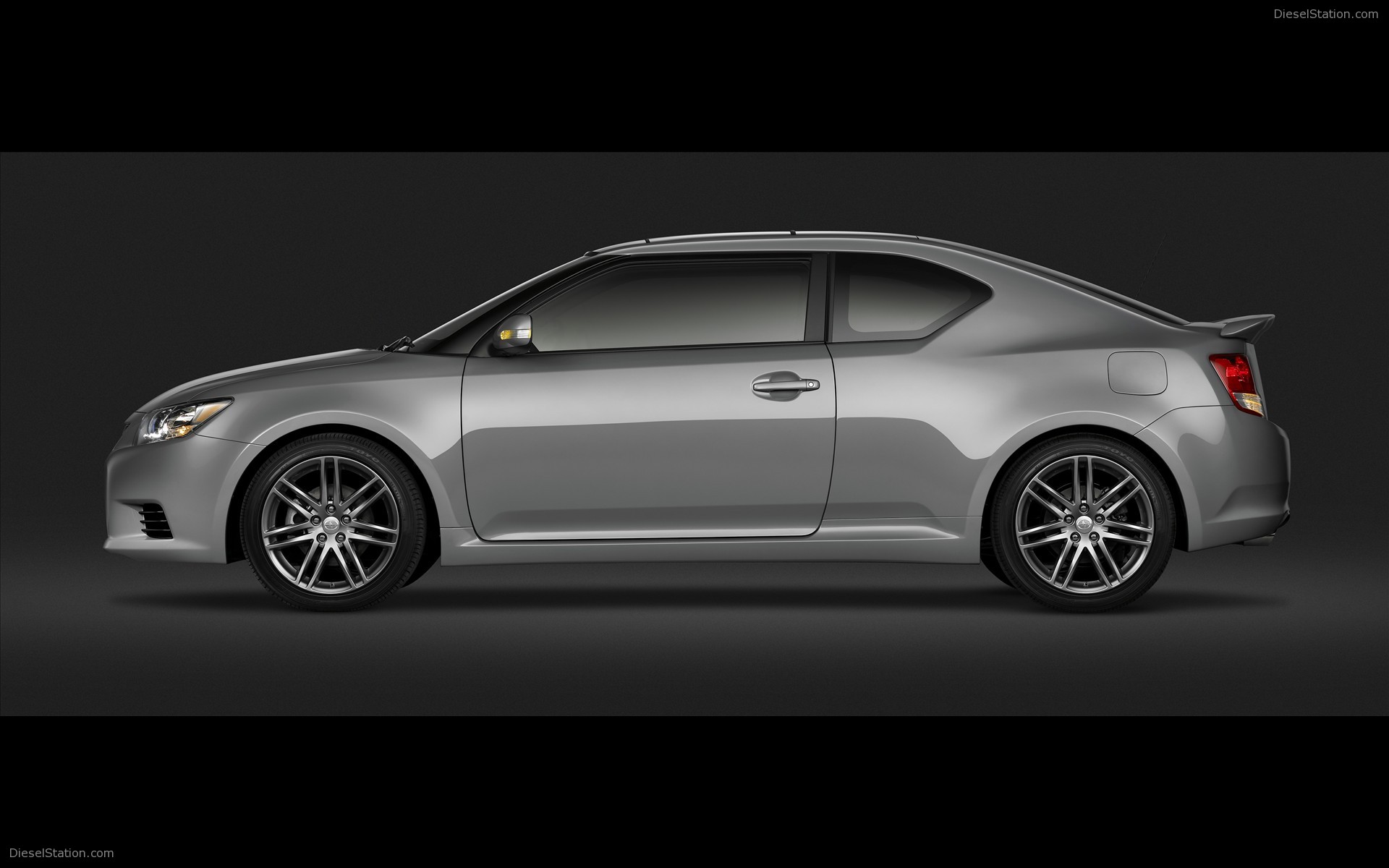 Scion tC 2011