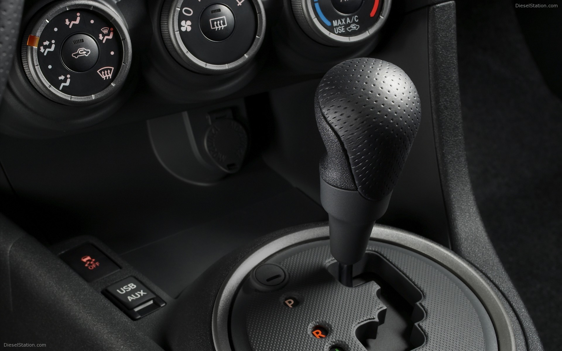 Scion tC 2011