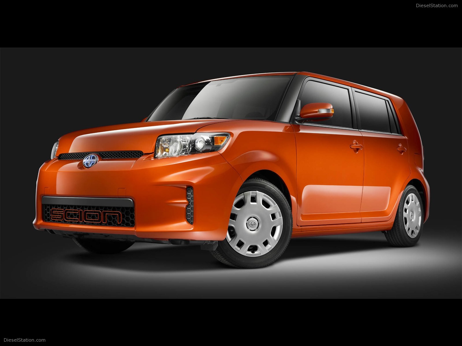 Scion xB Series 9 2012