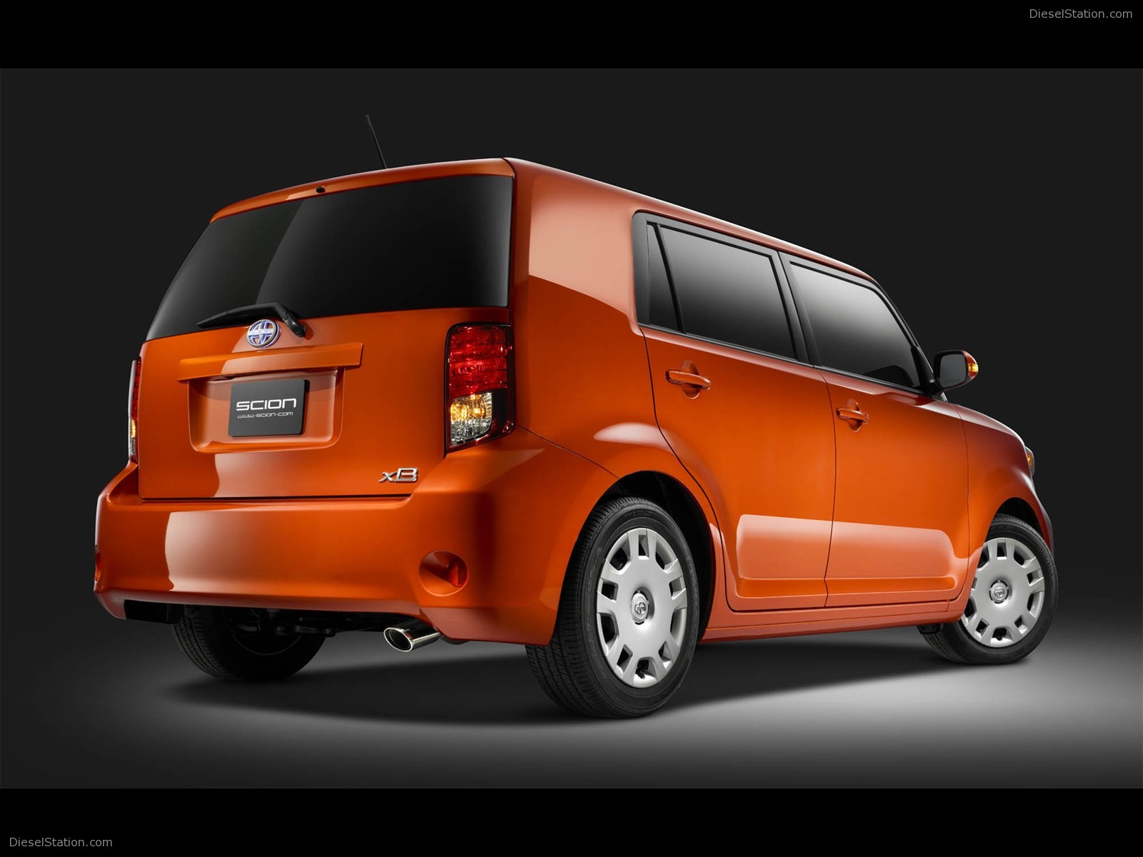 Scion xB Series 9 2012