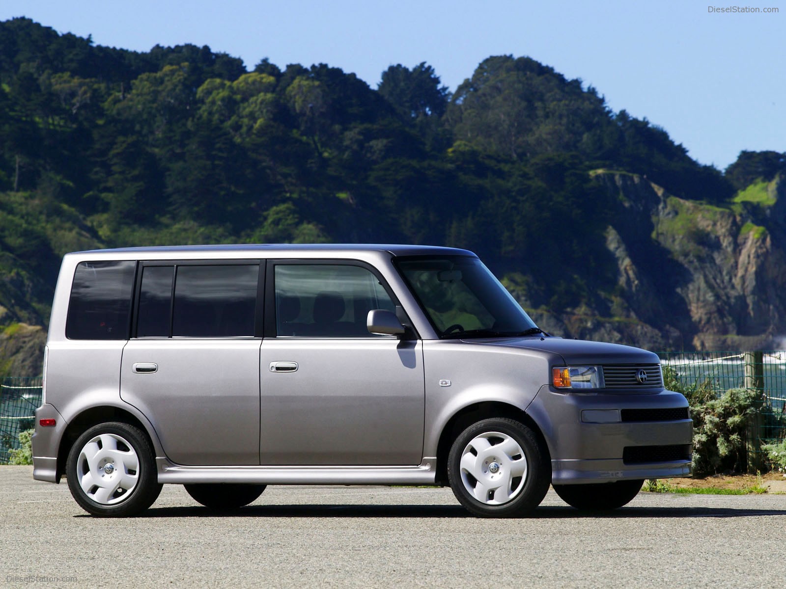 Scion xB