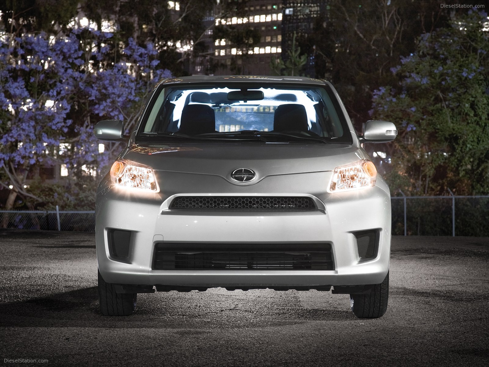 Scion xD 2011