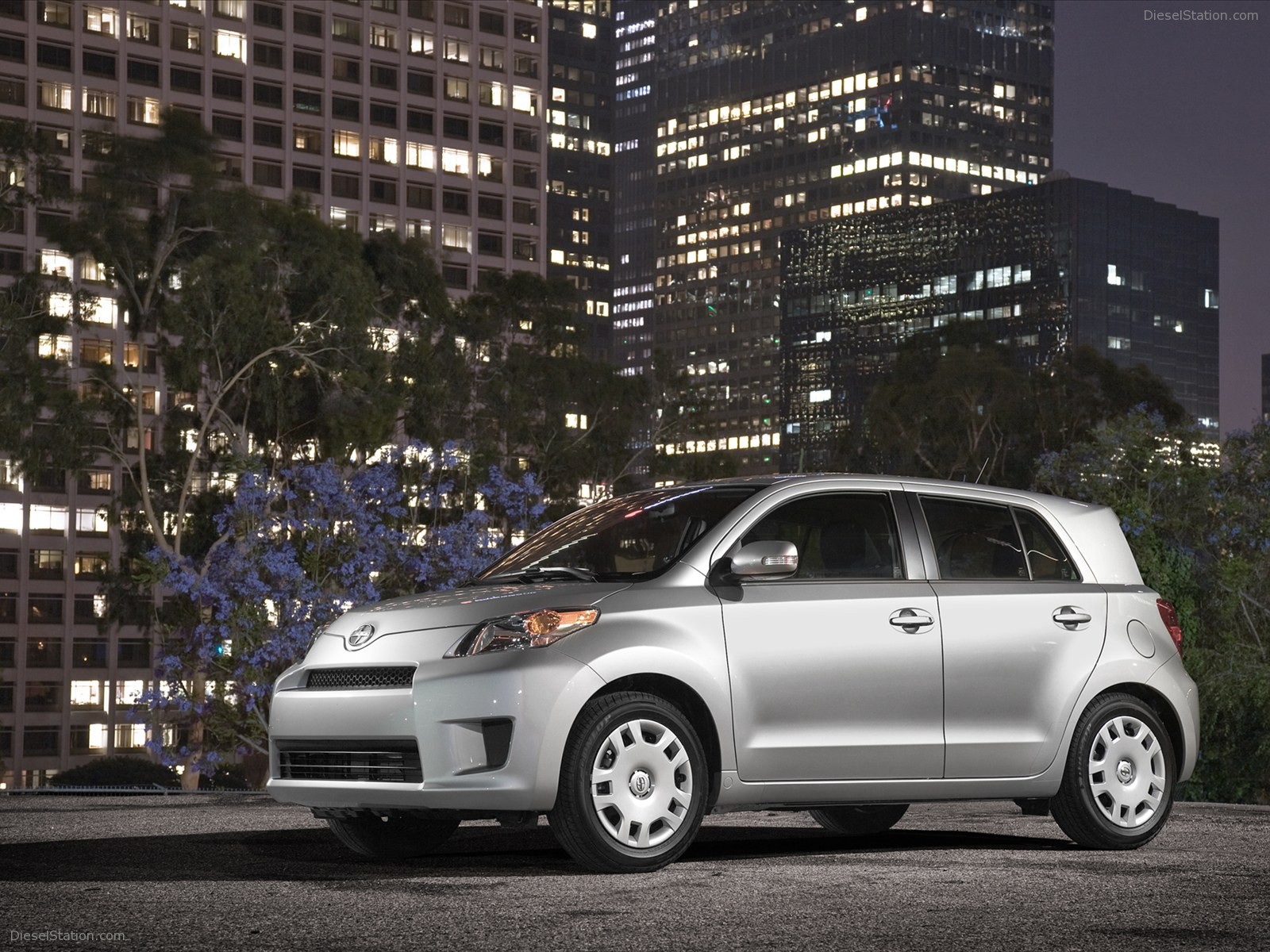 Scion xD 2011
