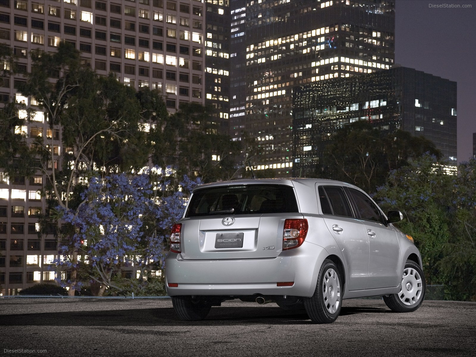 Scion xD 2011